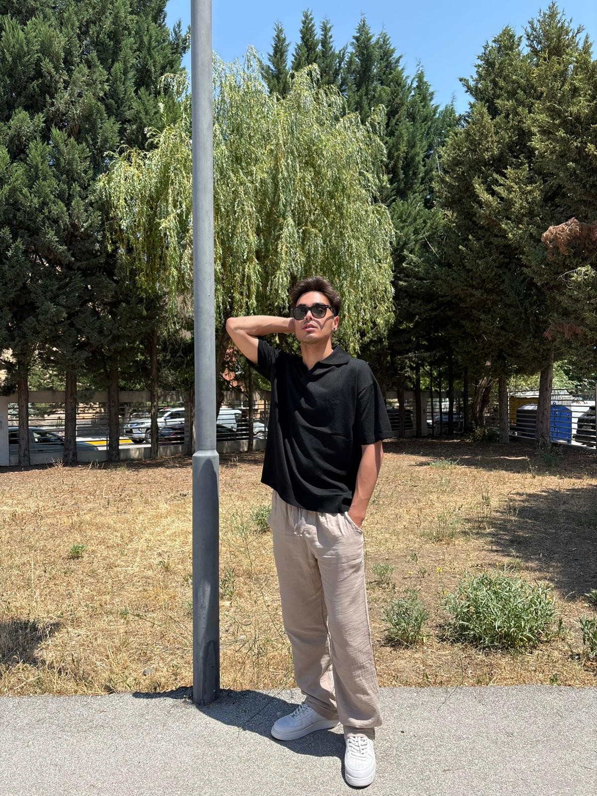 Oversize Patlı Polo Yaka Tişört - Siyah