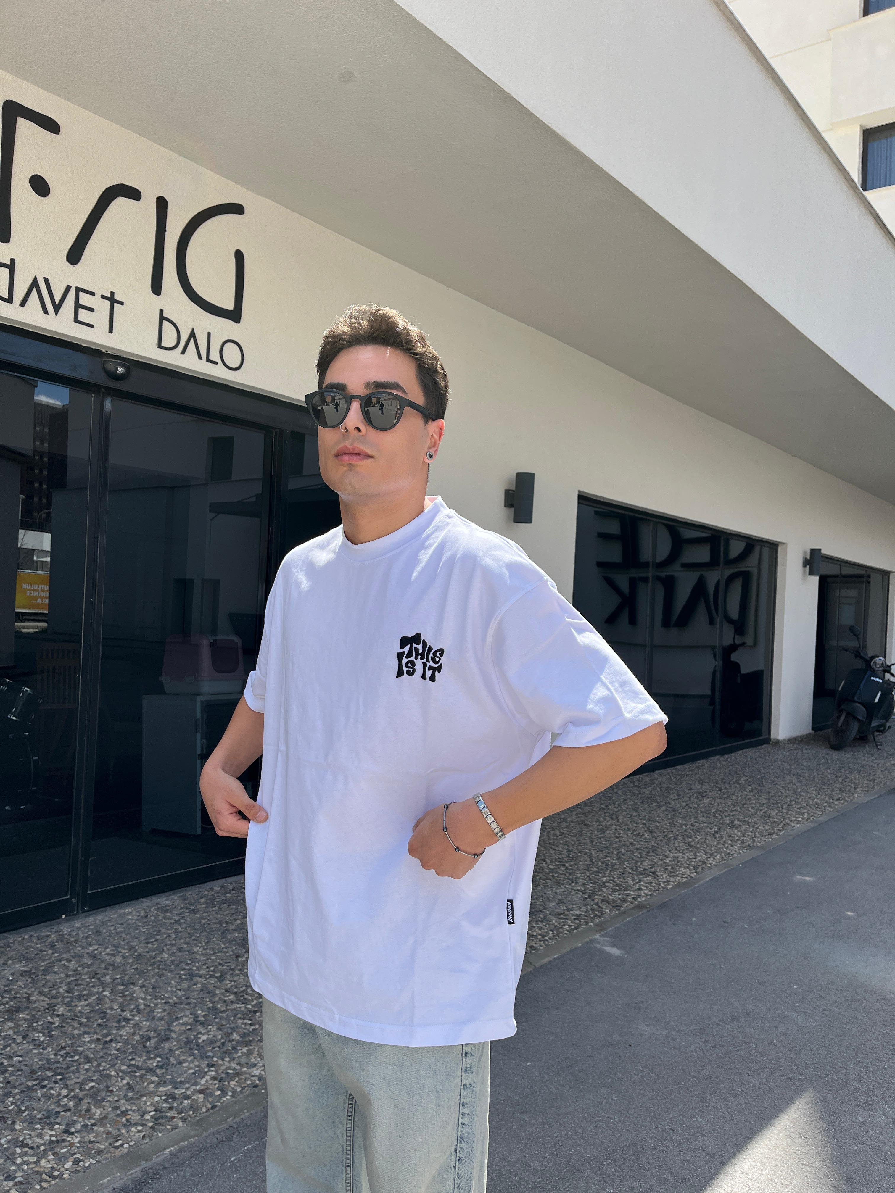 This Is It Print Oversize T-Shirt