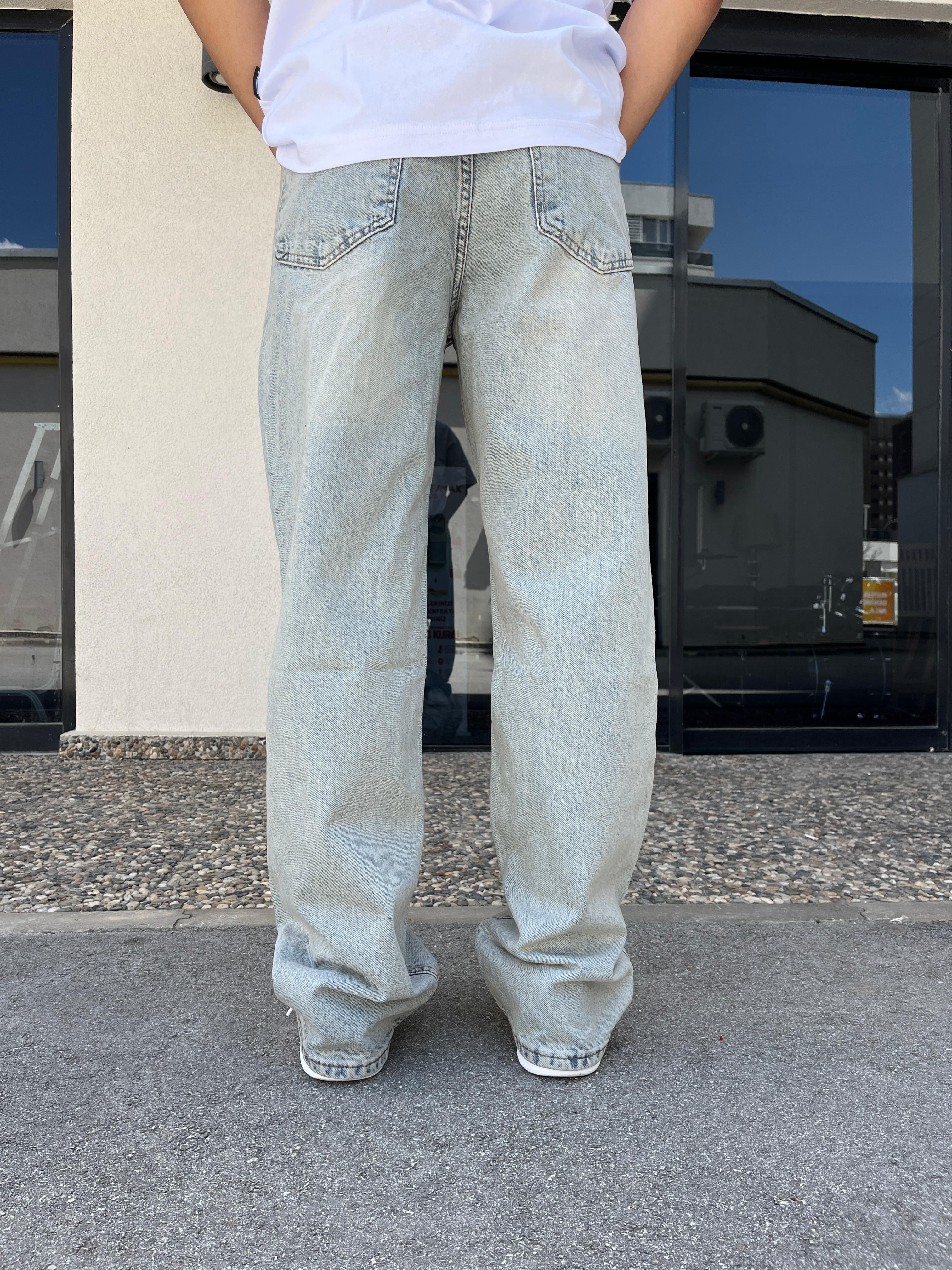 Light Blue Washed Baggy Jeans