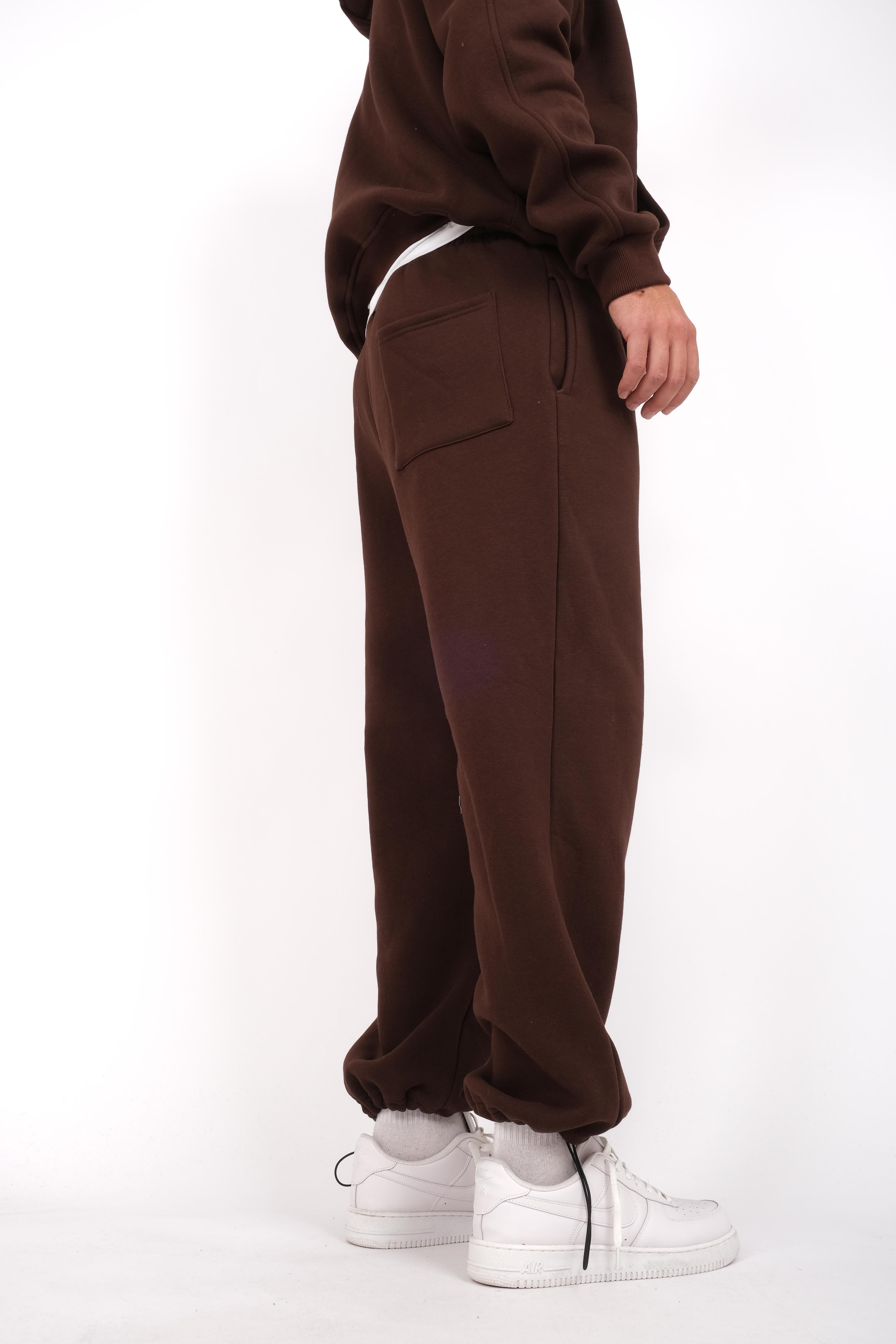 Basic brown baggy sweatpants