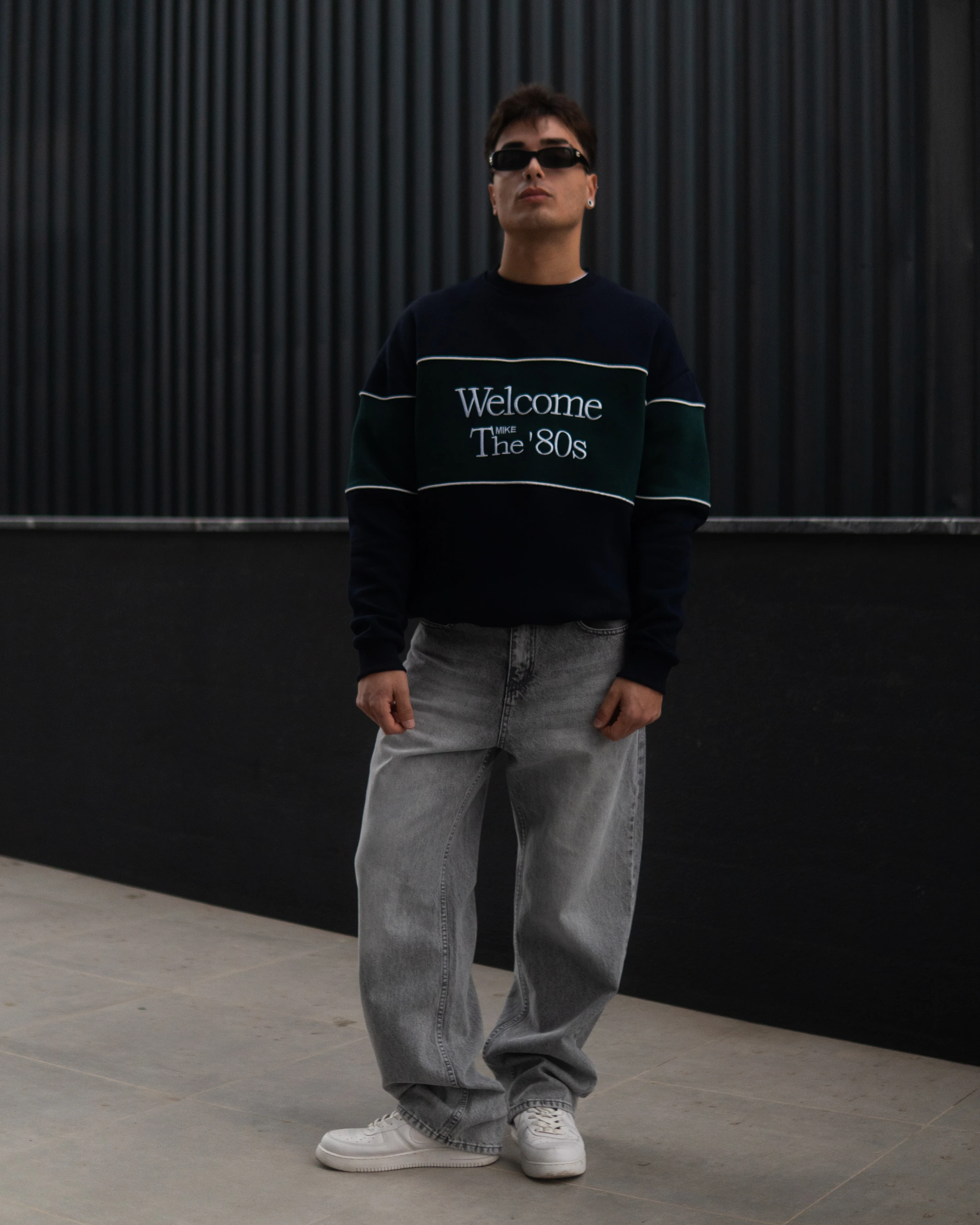 80's Oversize Unisex Sweatshirt