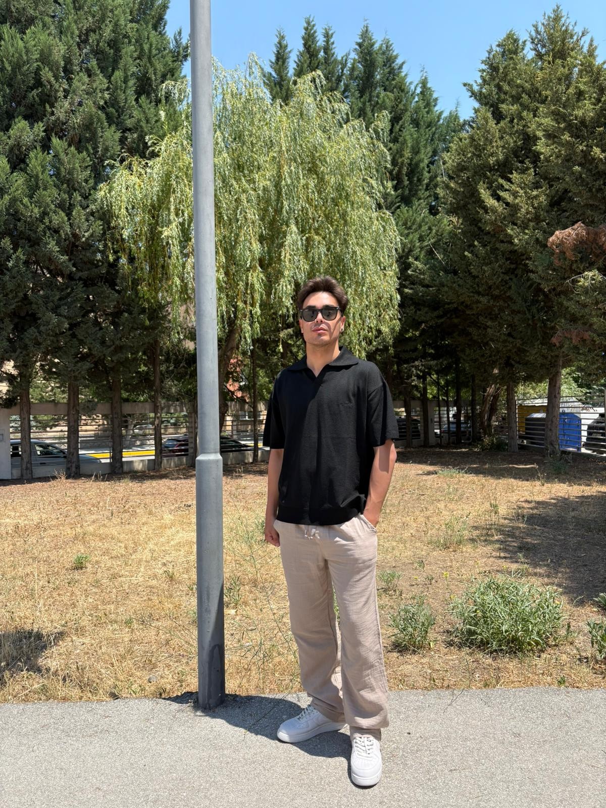 Oversize Patlı Polo Yaka Tişört - Siyah