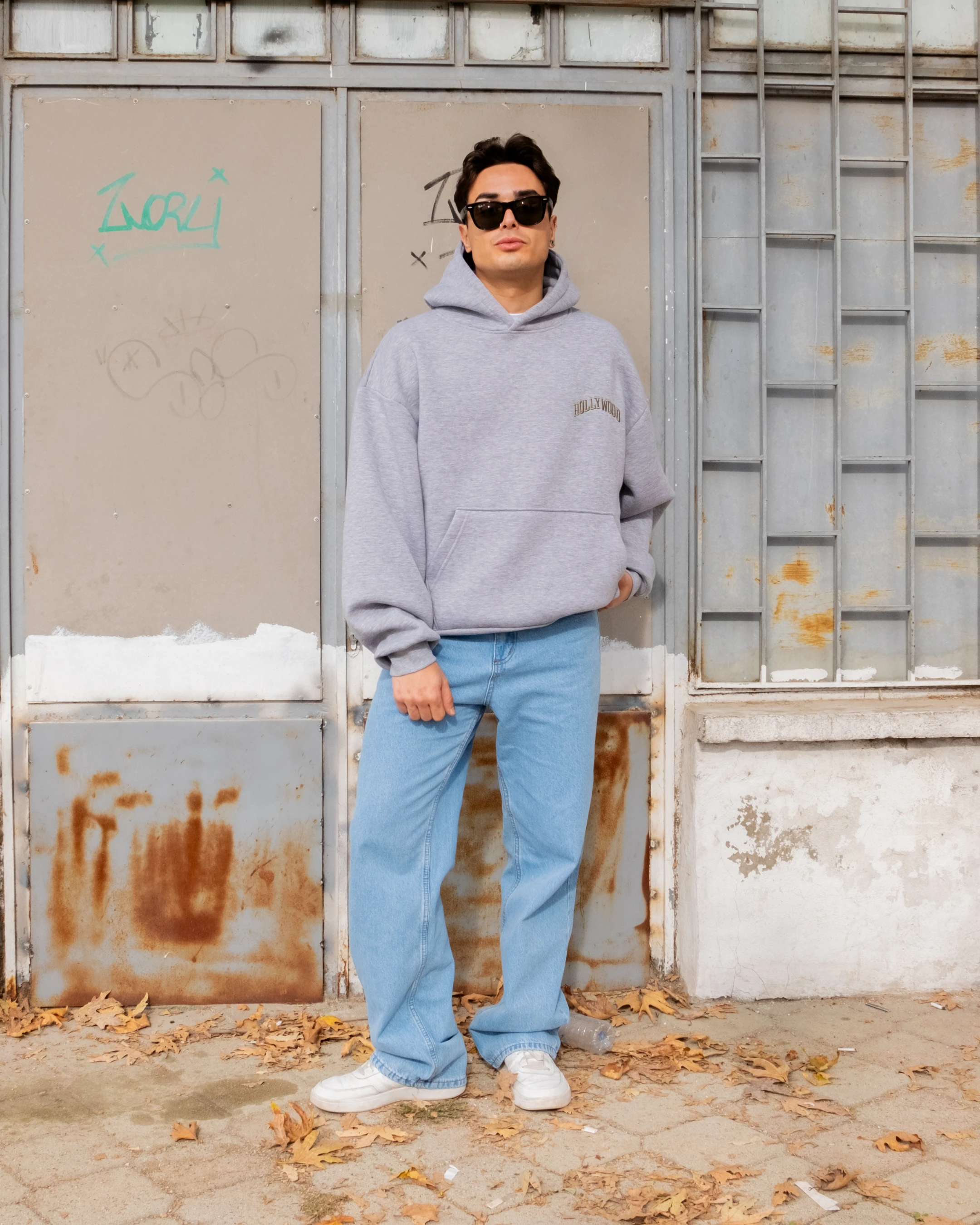 Hollywood Nakışlı Gri Boxy Oversize Hoodie