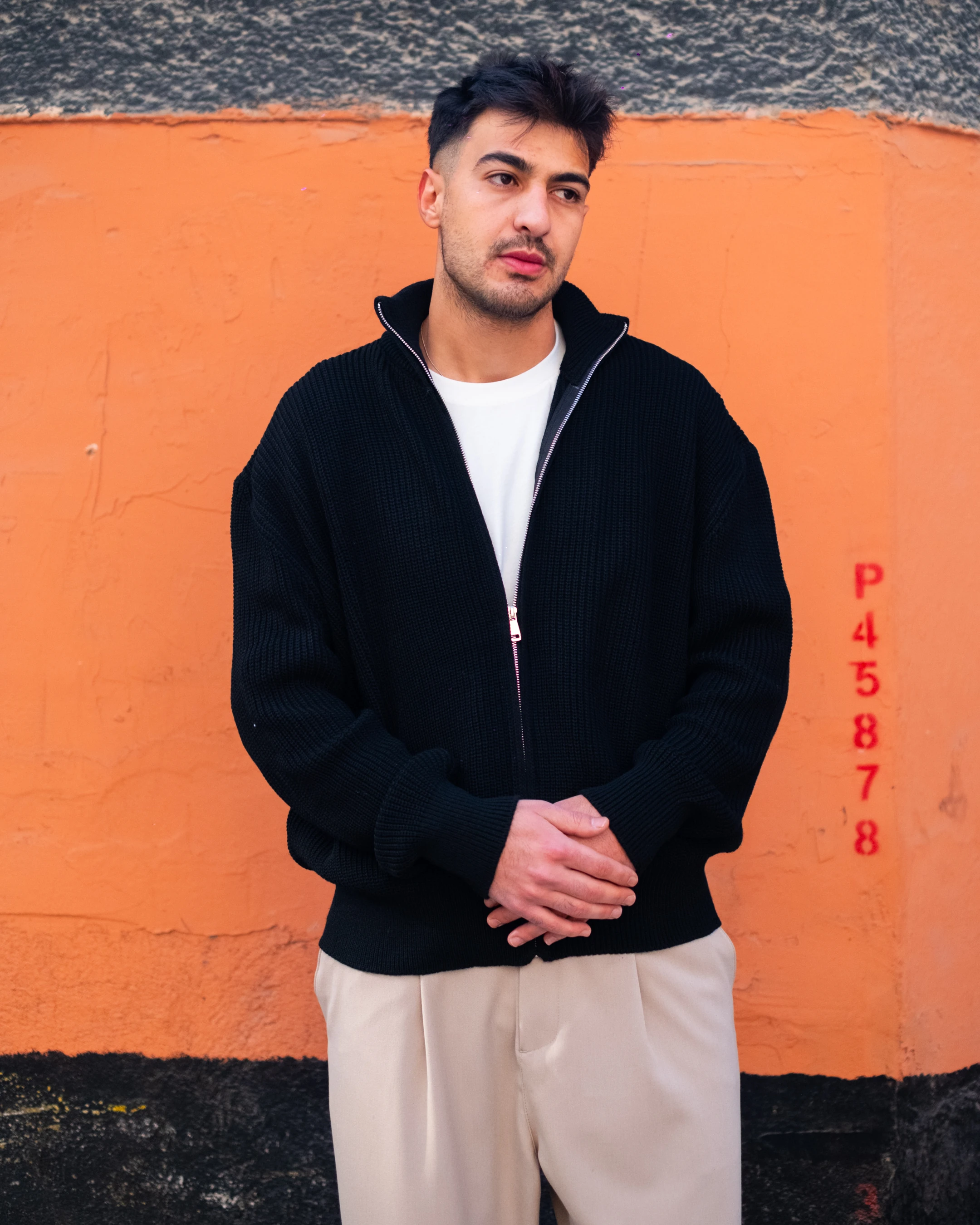 Siyah Fermuarlı Oversize Triko 