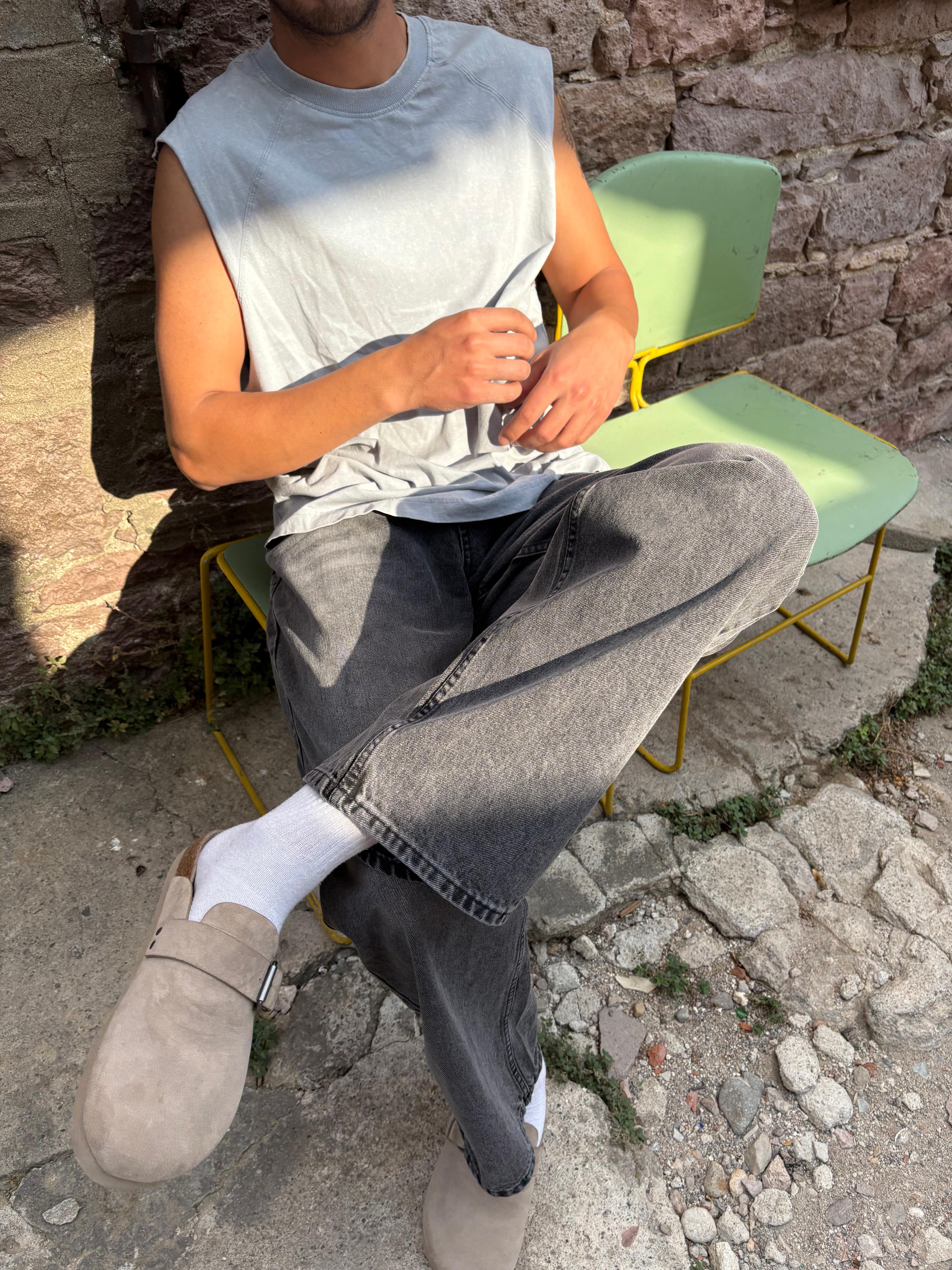 Dark Grey Washed Baggy Jeans