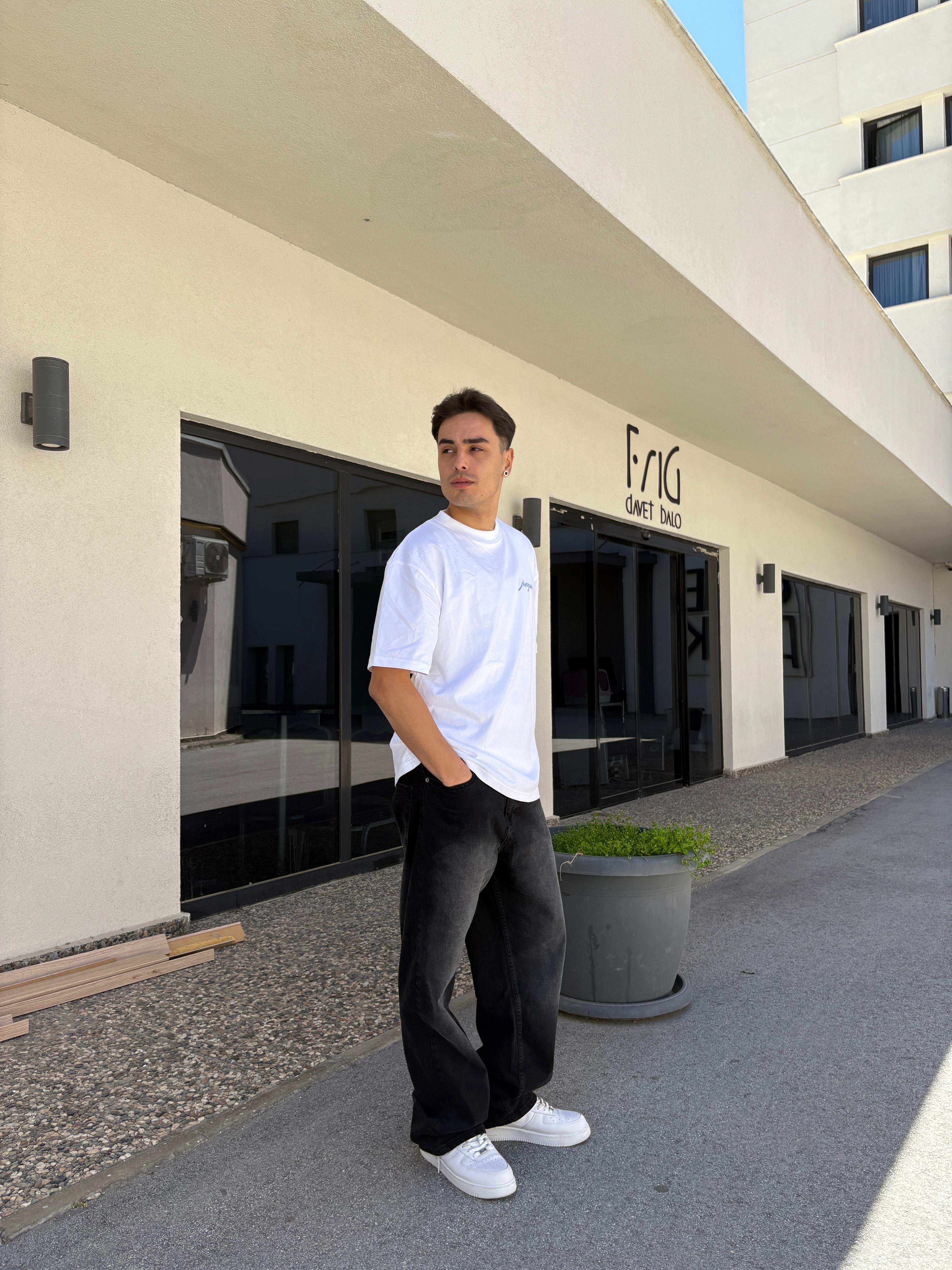 P. Printed Premium Oversize T-Shirt