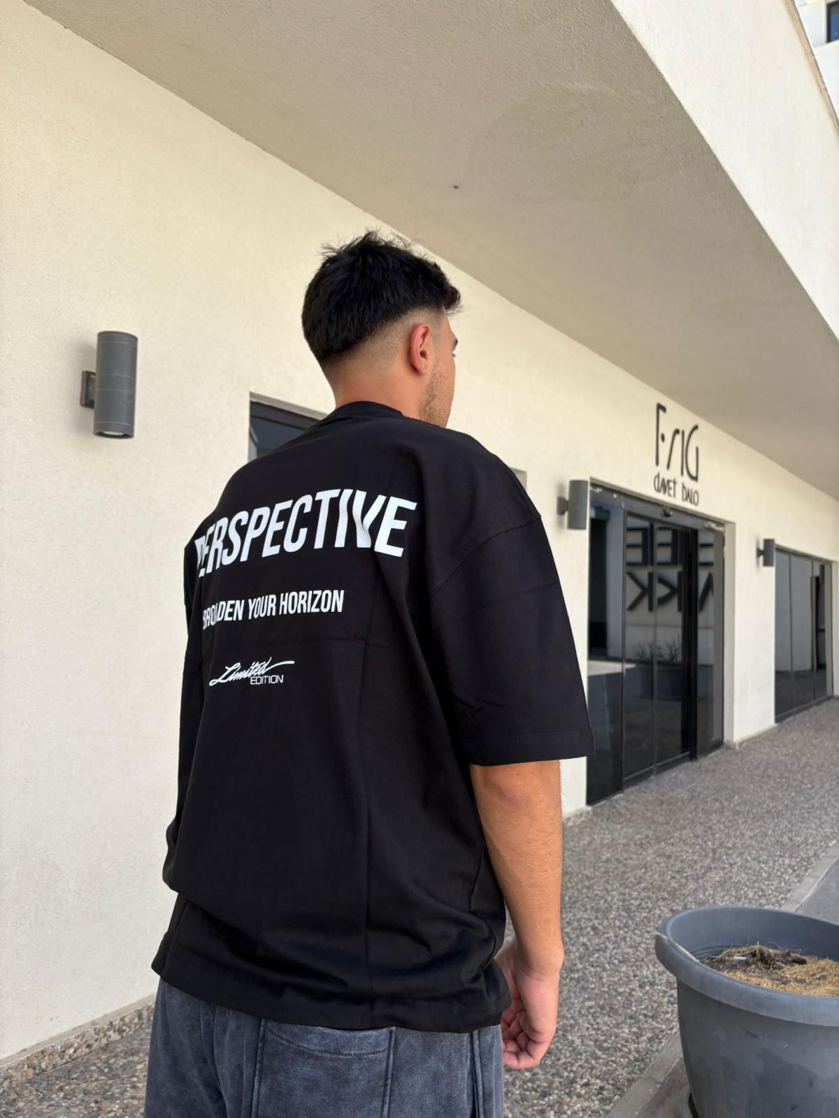 Perspectıve Oversize T-Shirt - Siyah