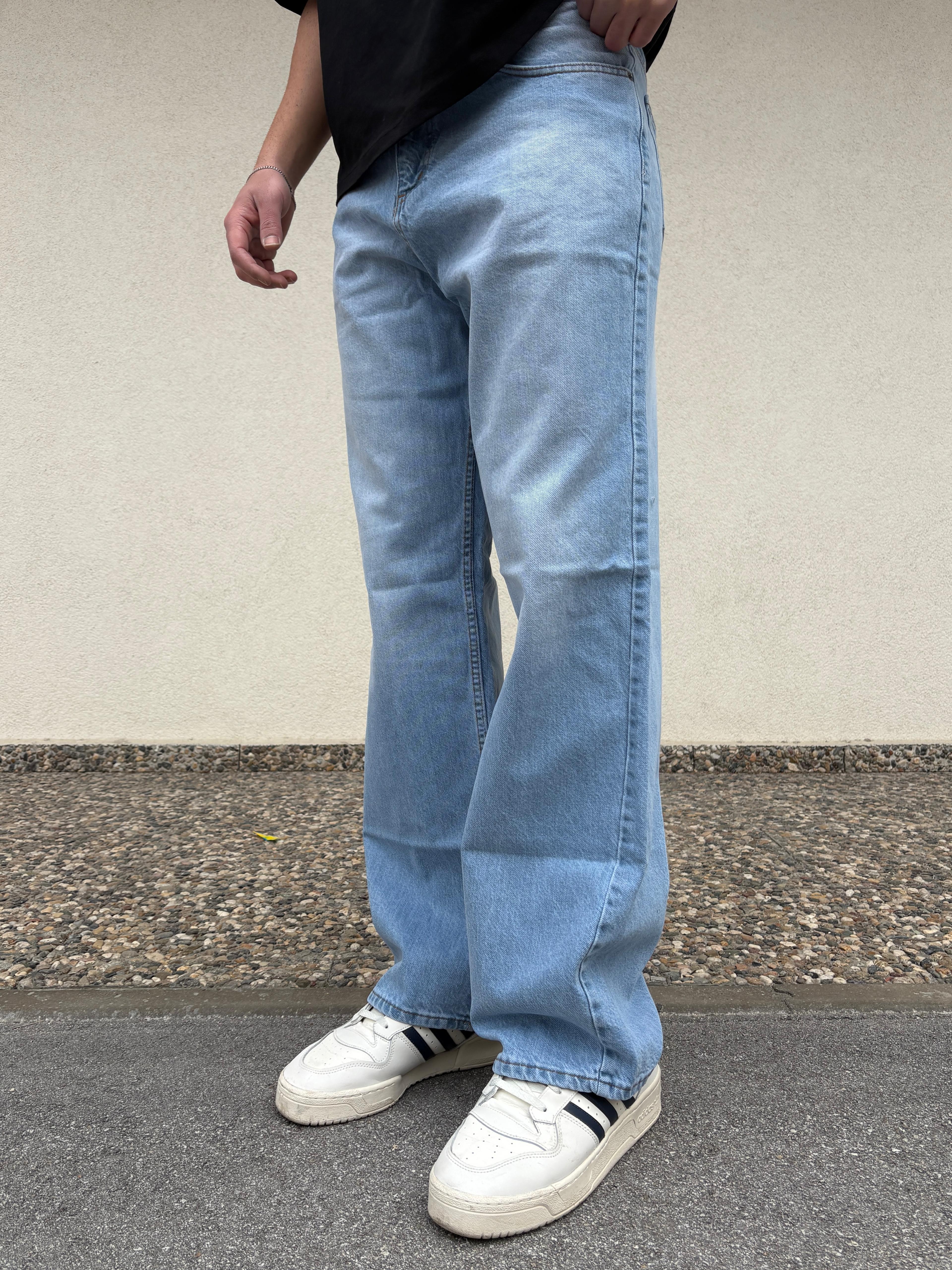 Basic Blue Baggy Jeans