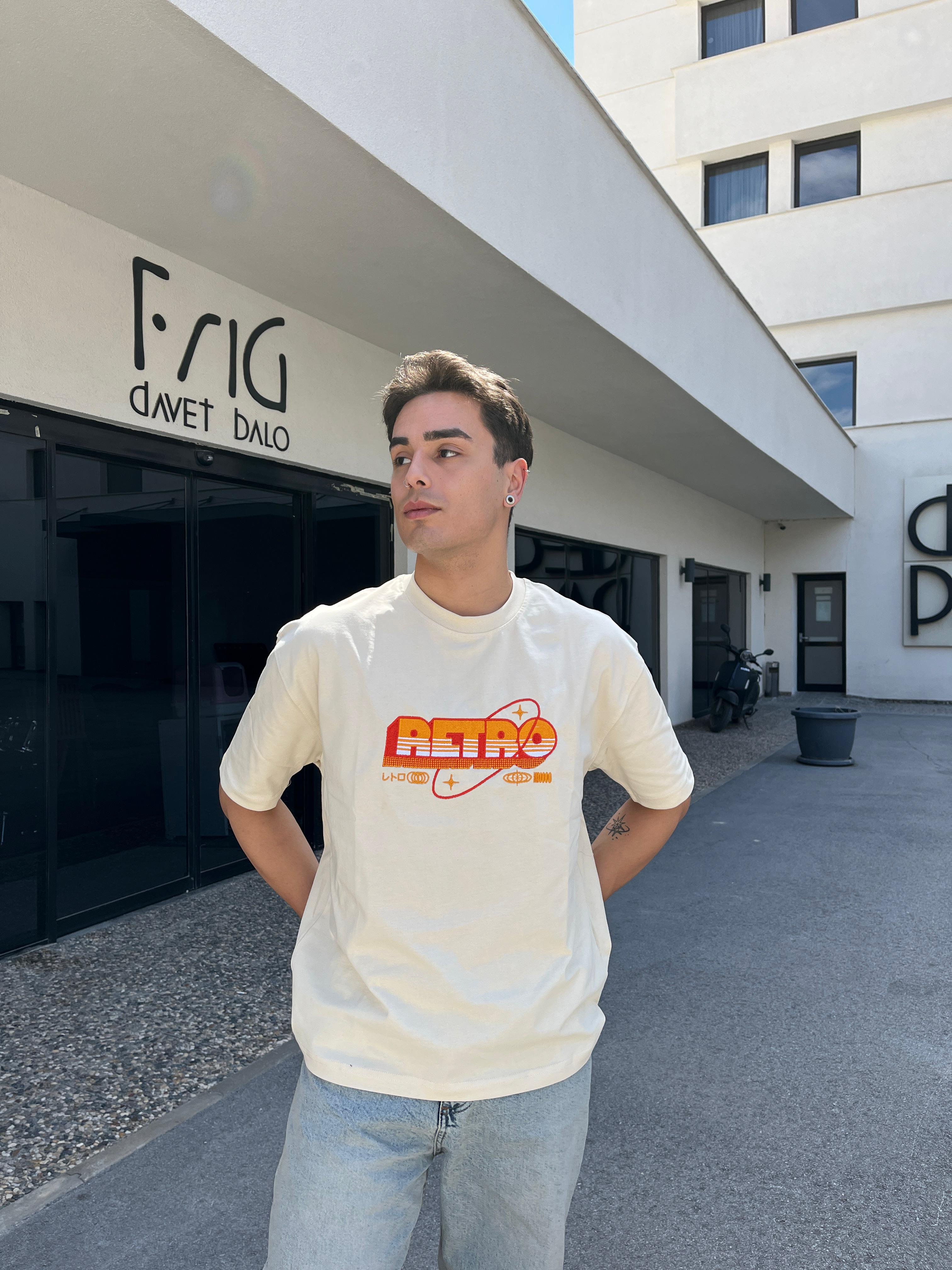 Retro Print Oversize Unisex T-Shirt- Bej