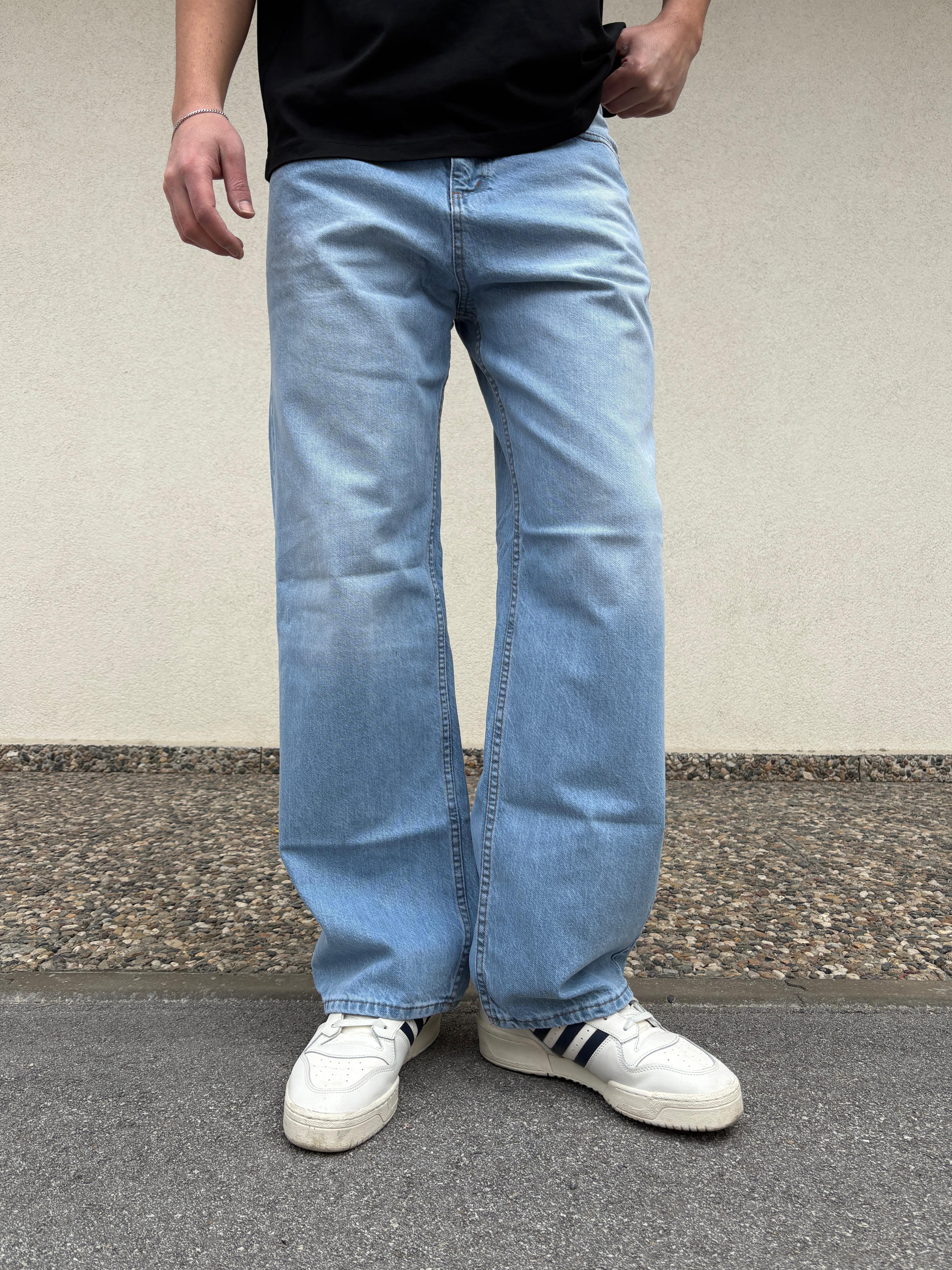 Basic Blue Baggy Jeans