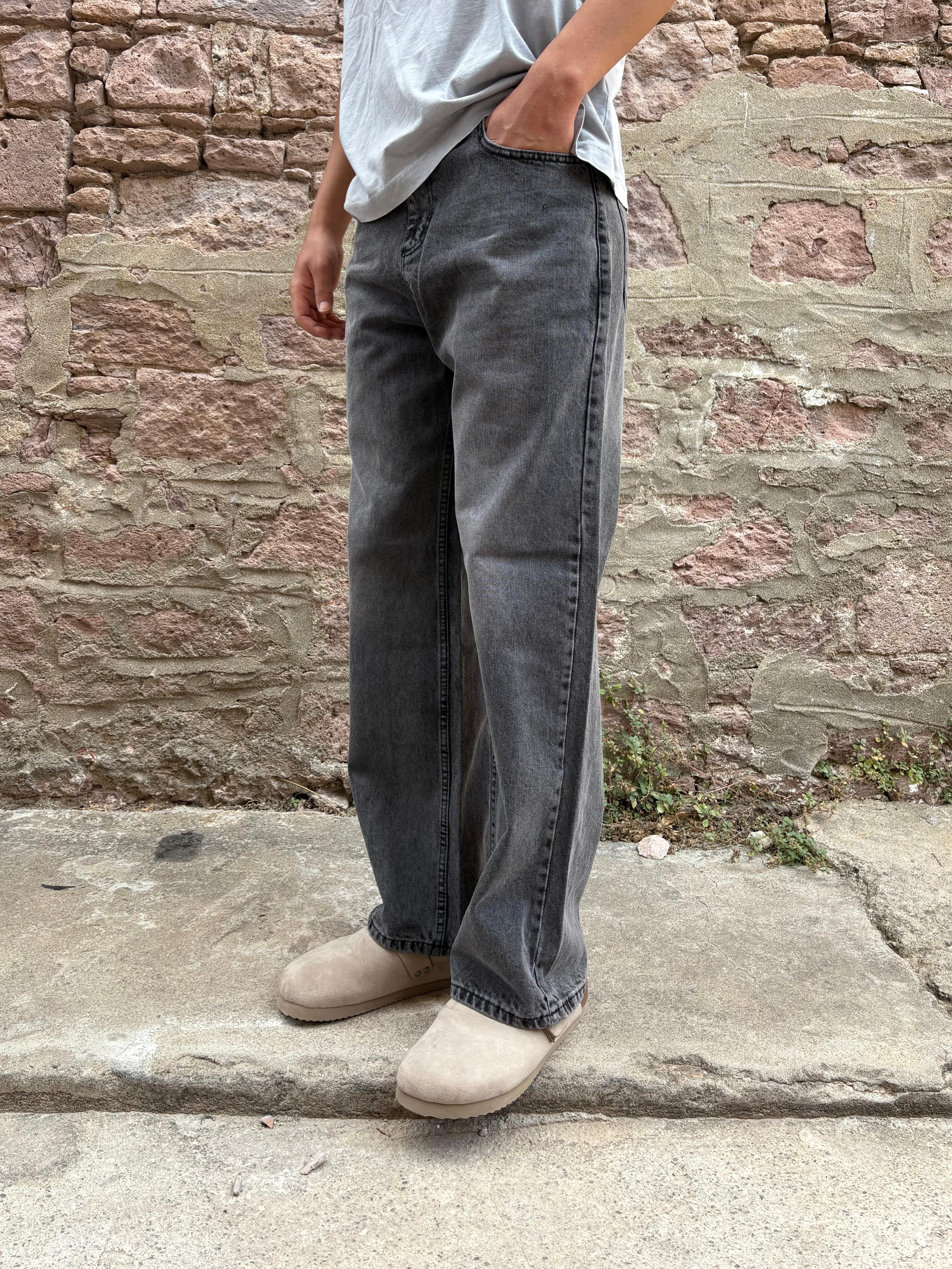 Dark Grey Washed Baggy Jeans