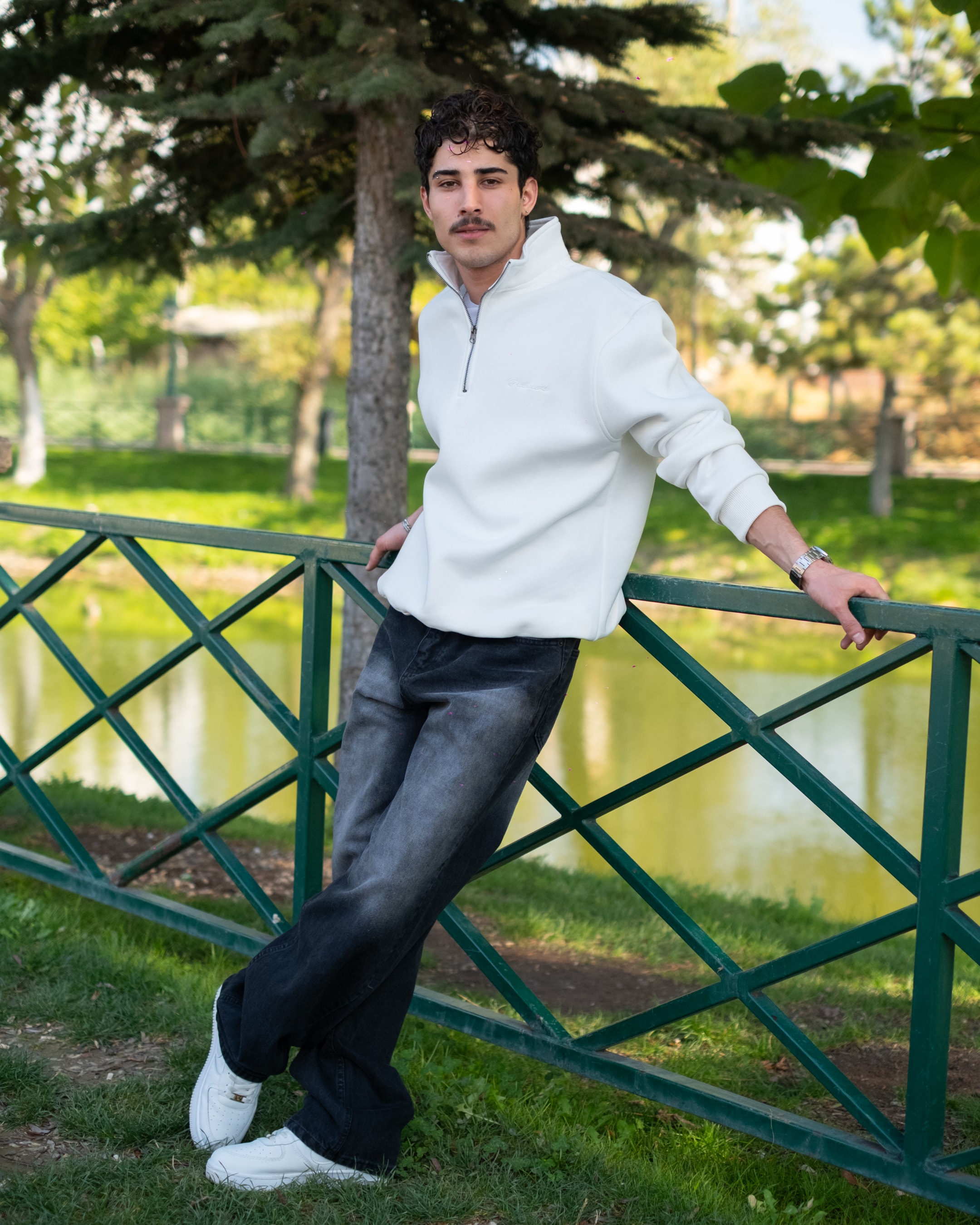 Baggy Jeans With White Wash