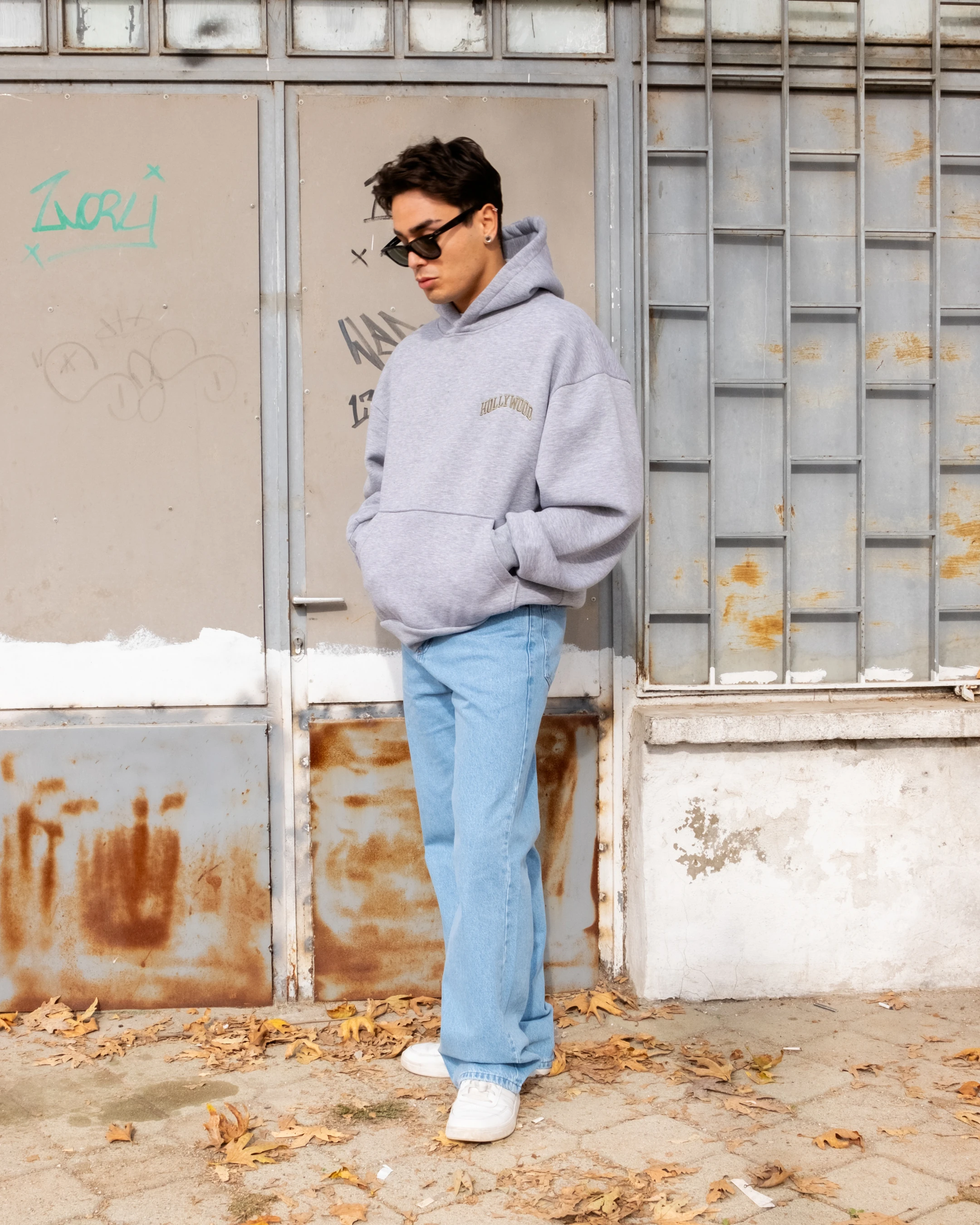 Hollywood Nakışlı Gri Boxy Oversize Hoodie