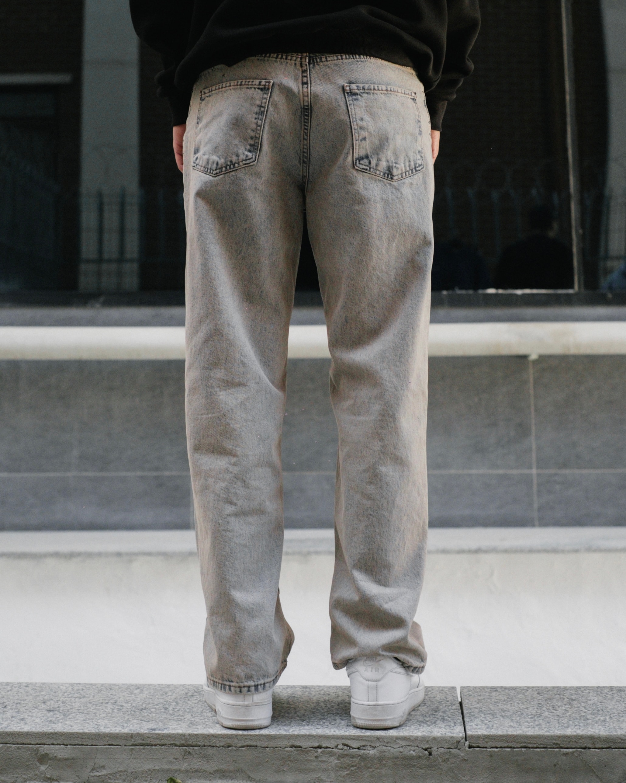 Washed Effect Baggy Jeans 