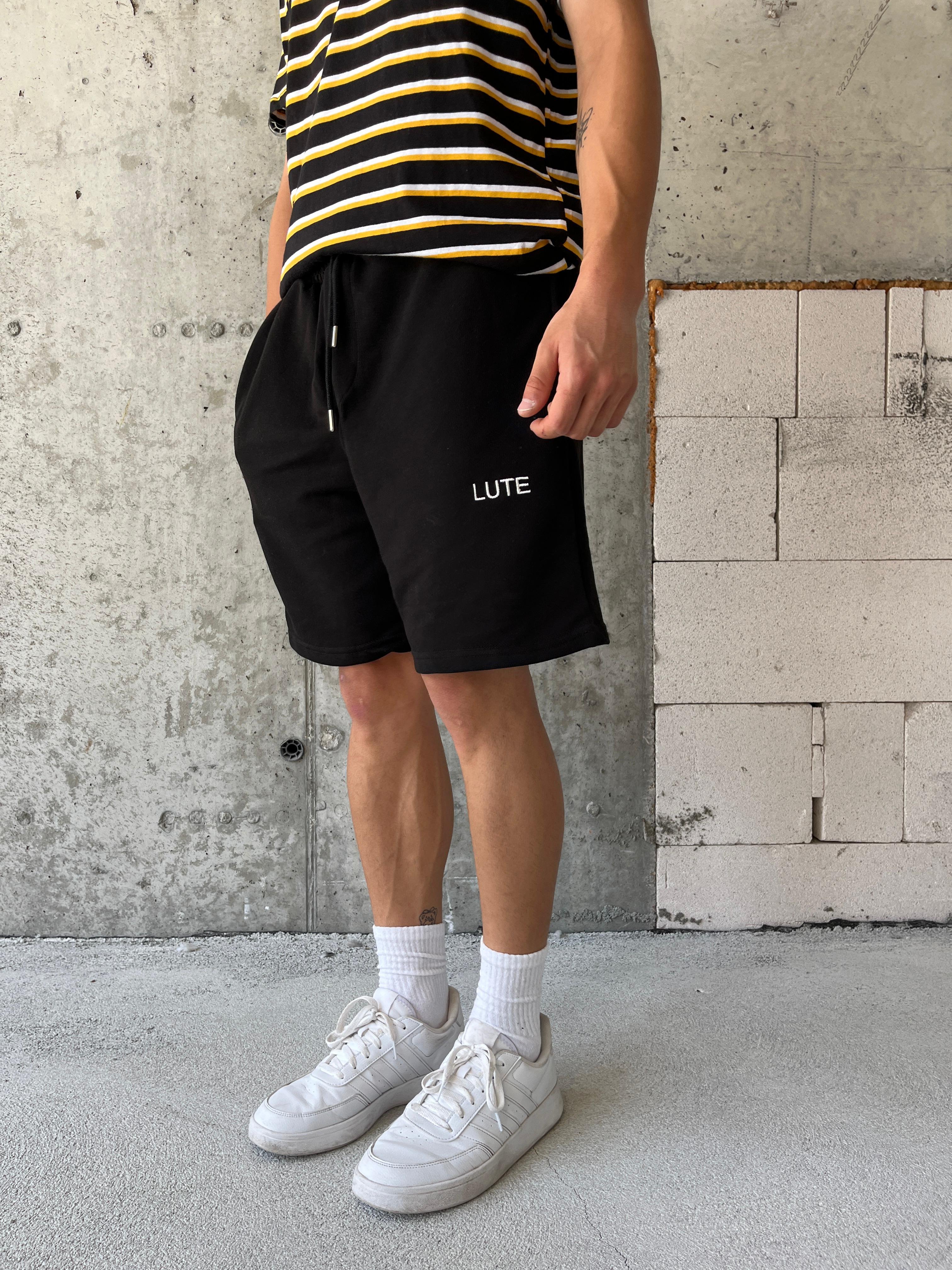 LUTE Pemium Nakış Detaylı Oversize Şort - Siyah