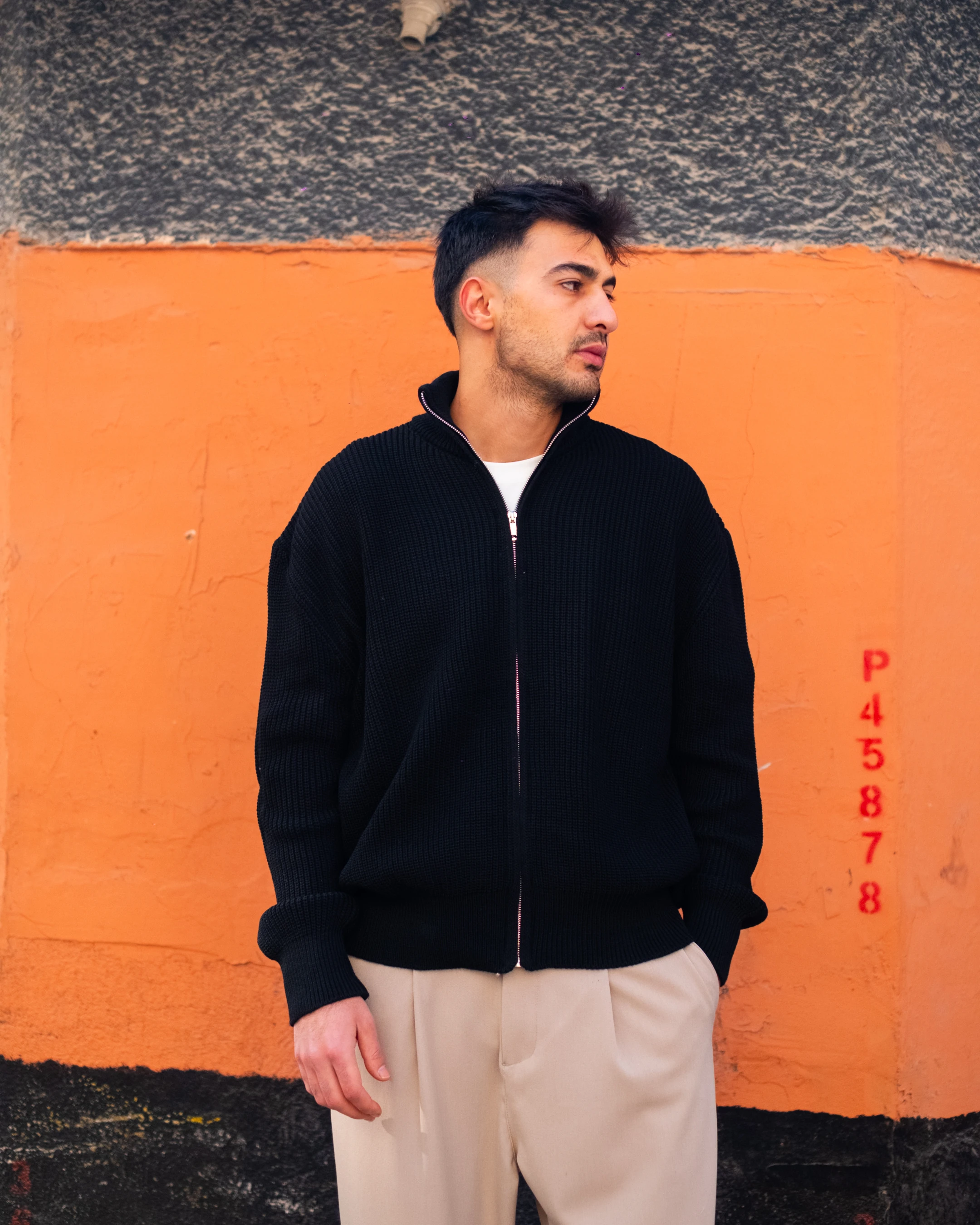 Siyah Fermuarlı Oversize Triko 