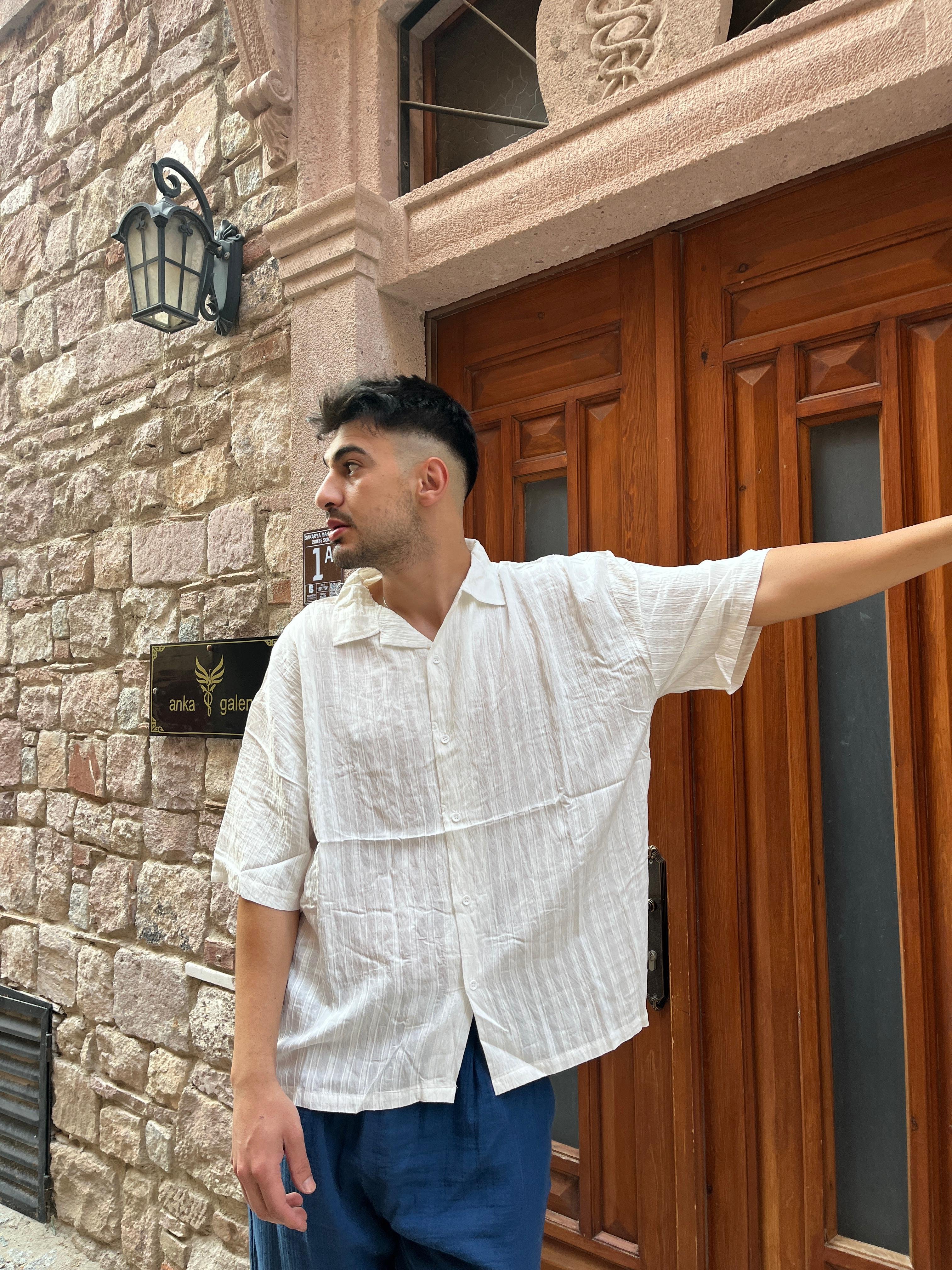 Beyaz Kısa Kollu Oversize Gömlek