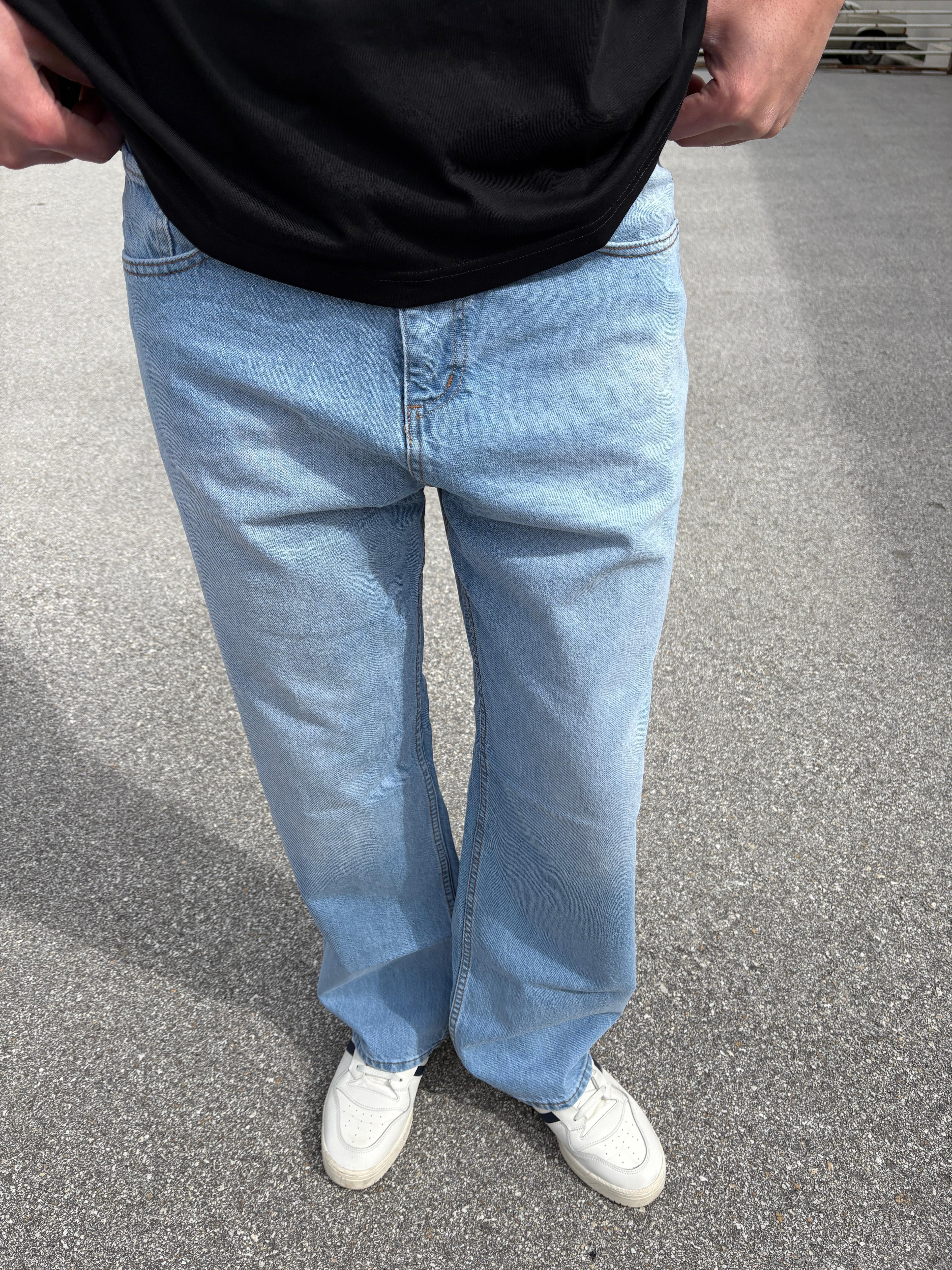 Basic Blue Baggy Jeans