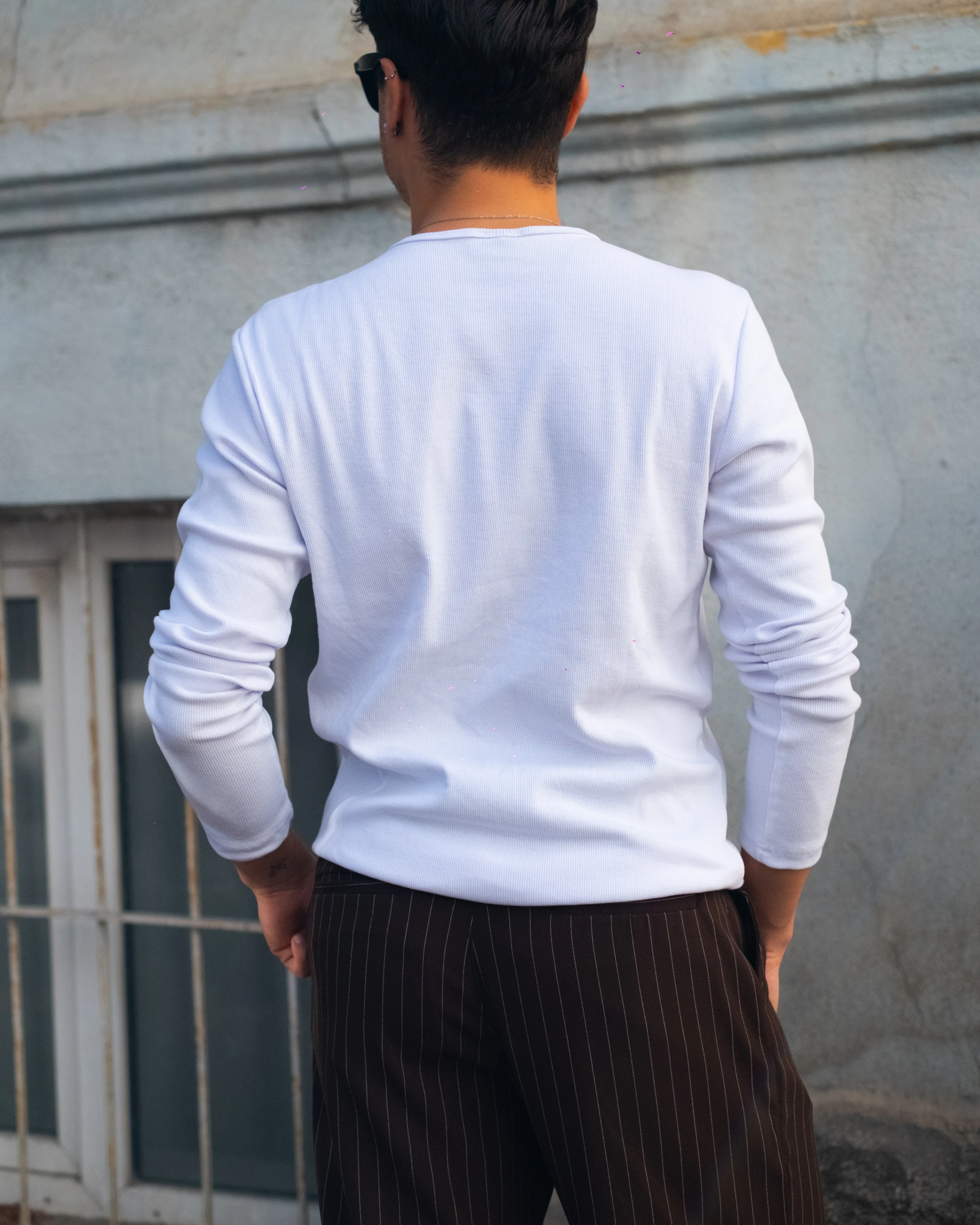 Beyaz Düğmeli Uzun Kol Slim Fit Tişört