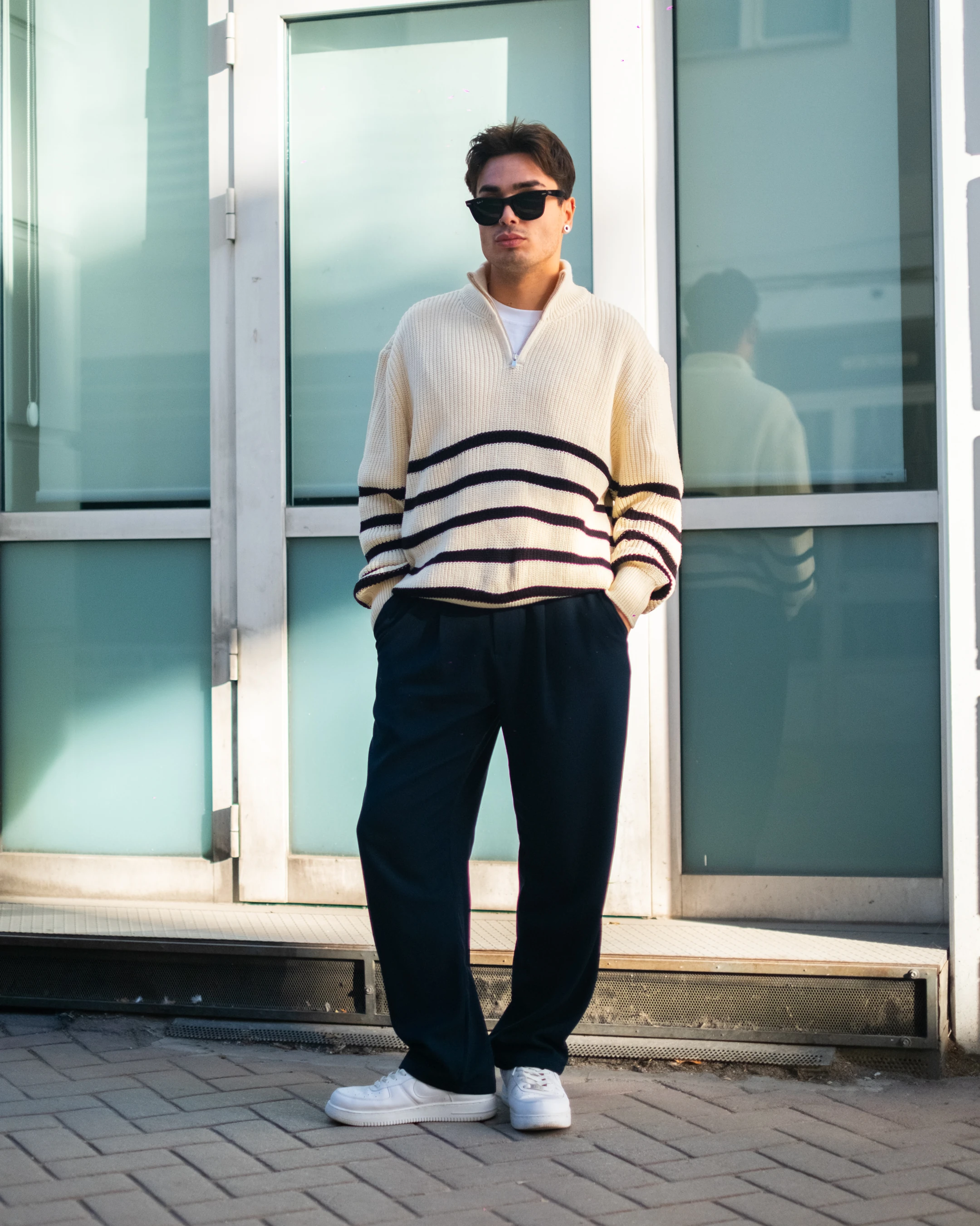 Krem Yarım Fermuarlı Oversize Çizgili Triko