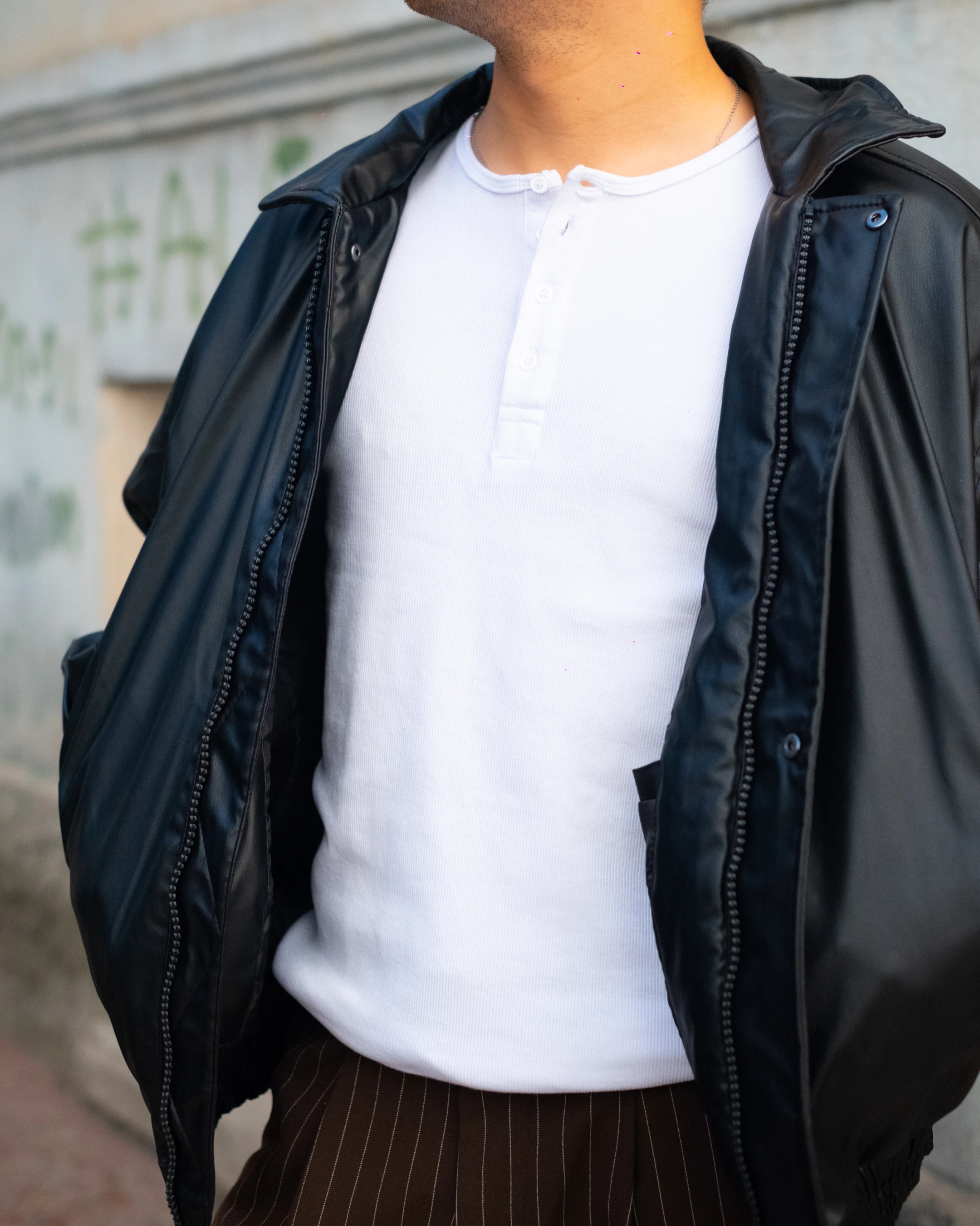 Beyaz Düğmeli Uzun Kol Slim Fit Tişört