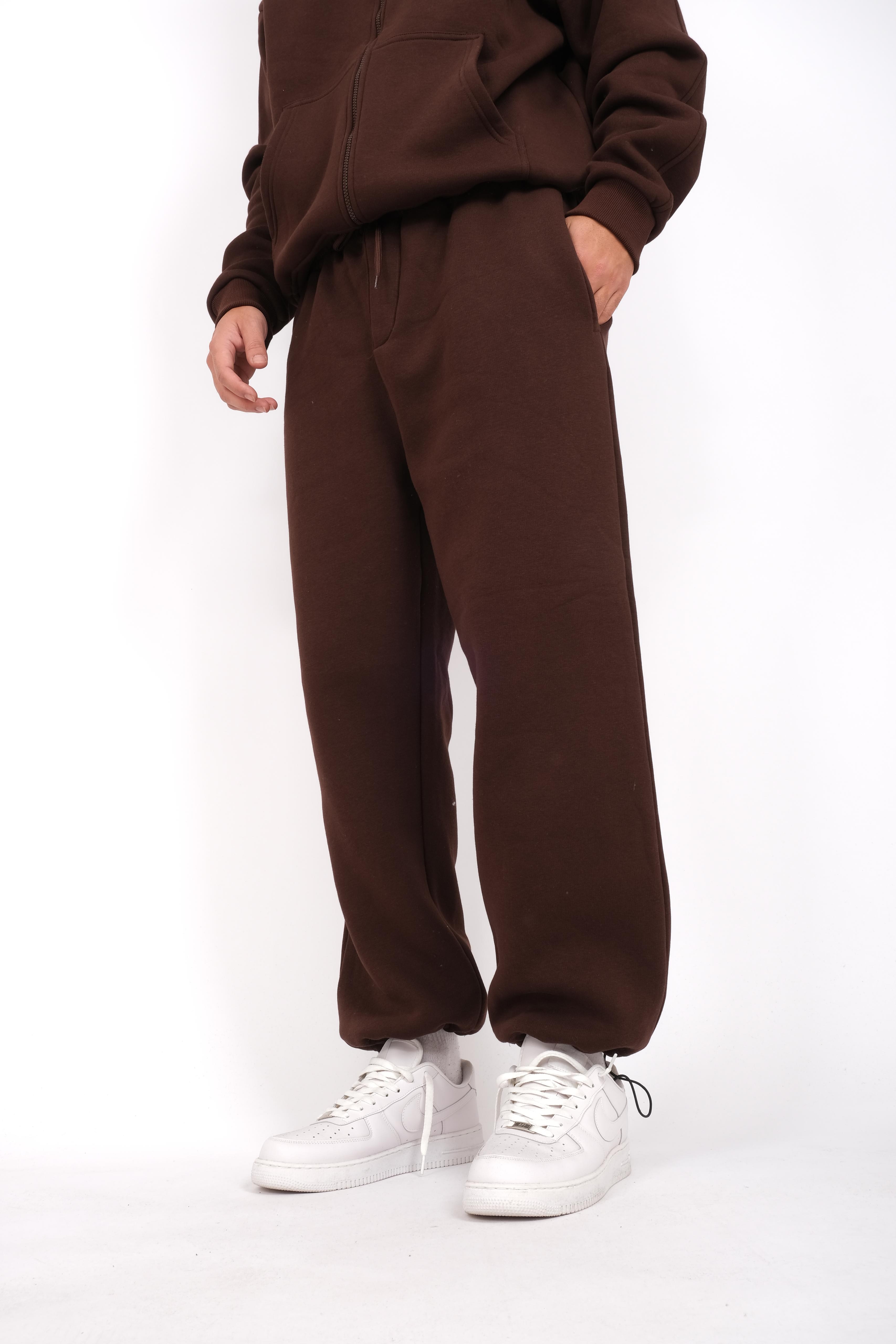 Basic brown baggy sweatpants