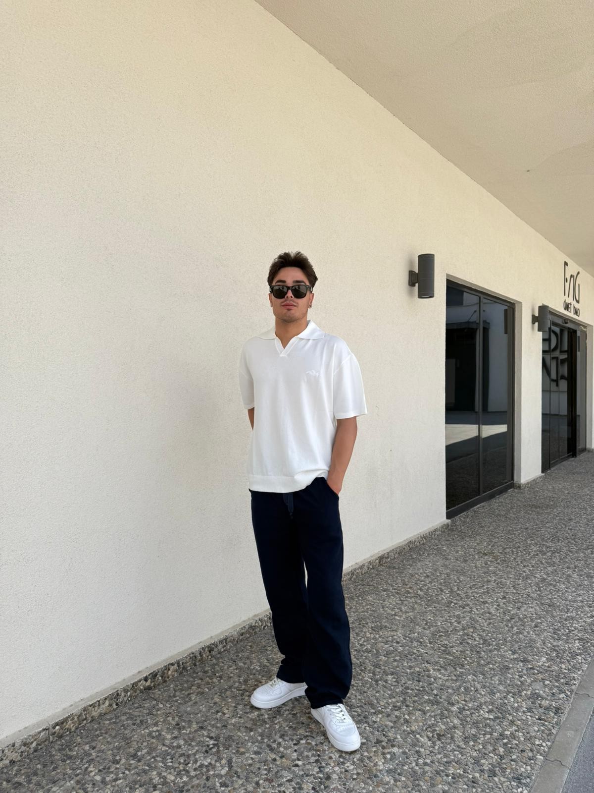 Oversize Patlı Polo Yaka Tişört - Beyaz