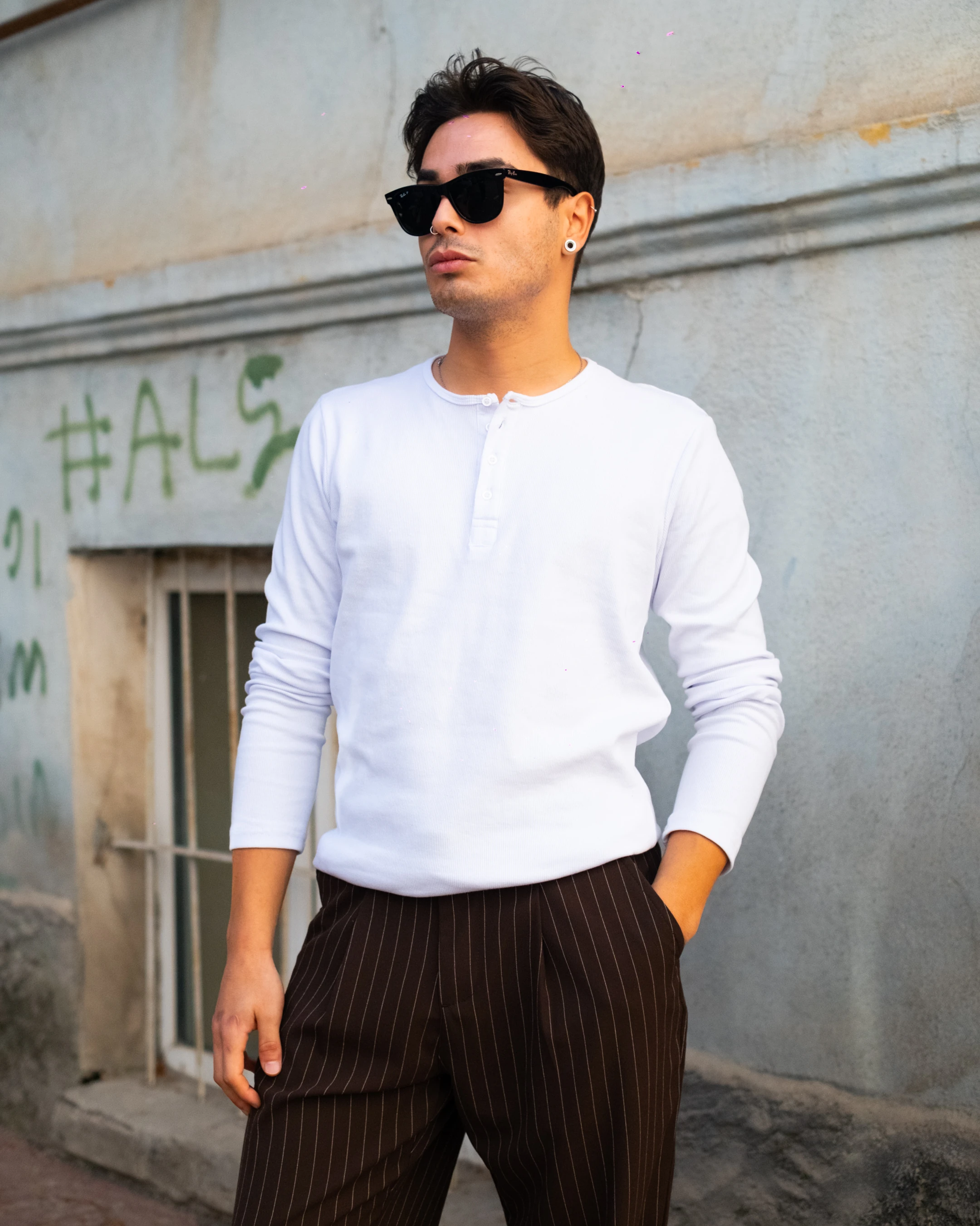 Beyaz Düğmeli Uzun Kol Slim Fit Tişört