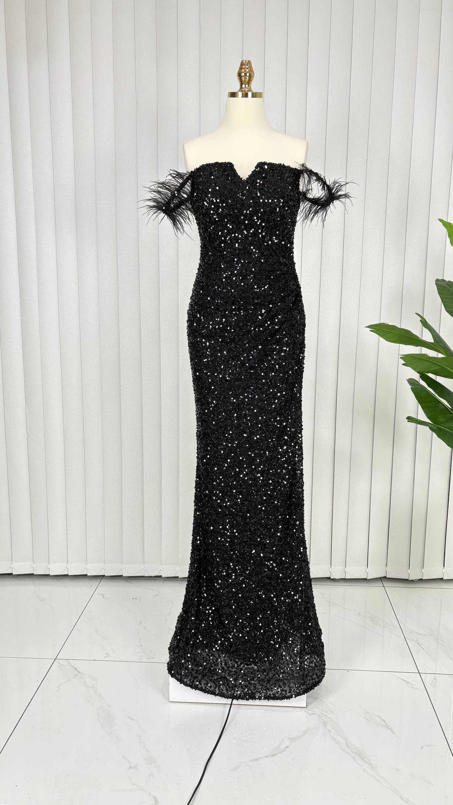 Jade Siyah Abiye