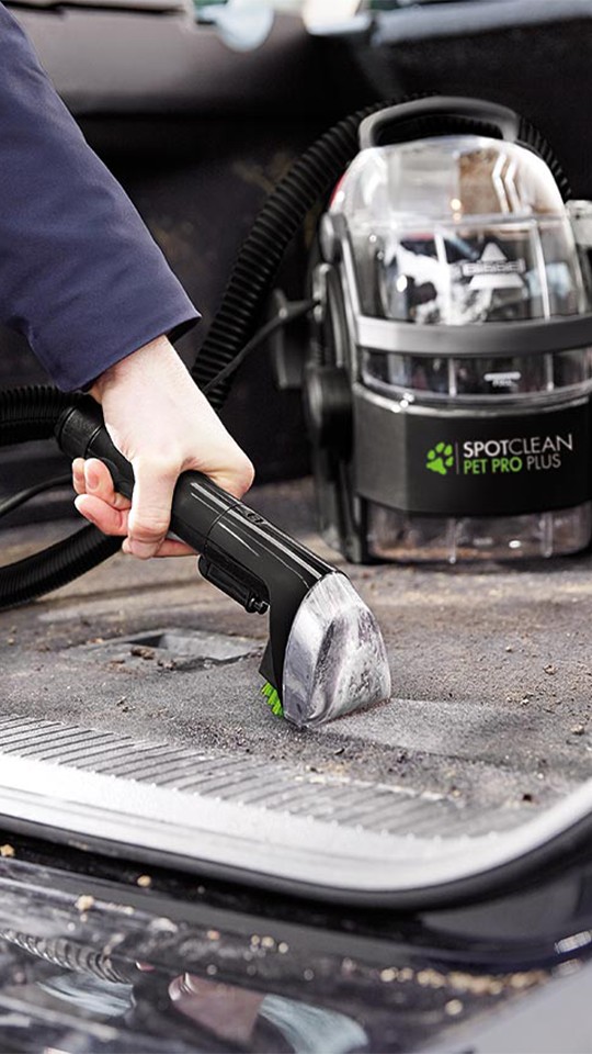 BİSSELL SpotClean Pet Pro Plus Evcil Hayvanlı Evlere Özel Halı – Koltuk Yıkama ve Leke Çıkarma Makinesi