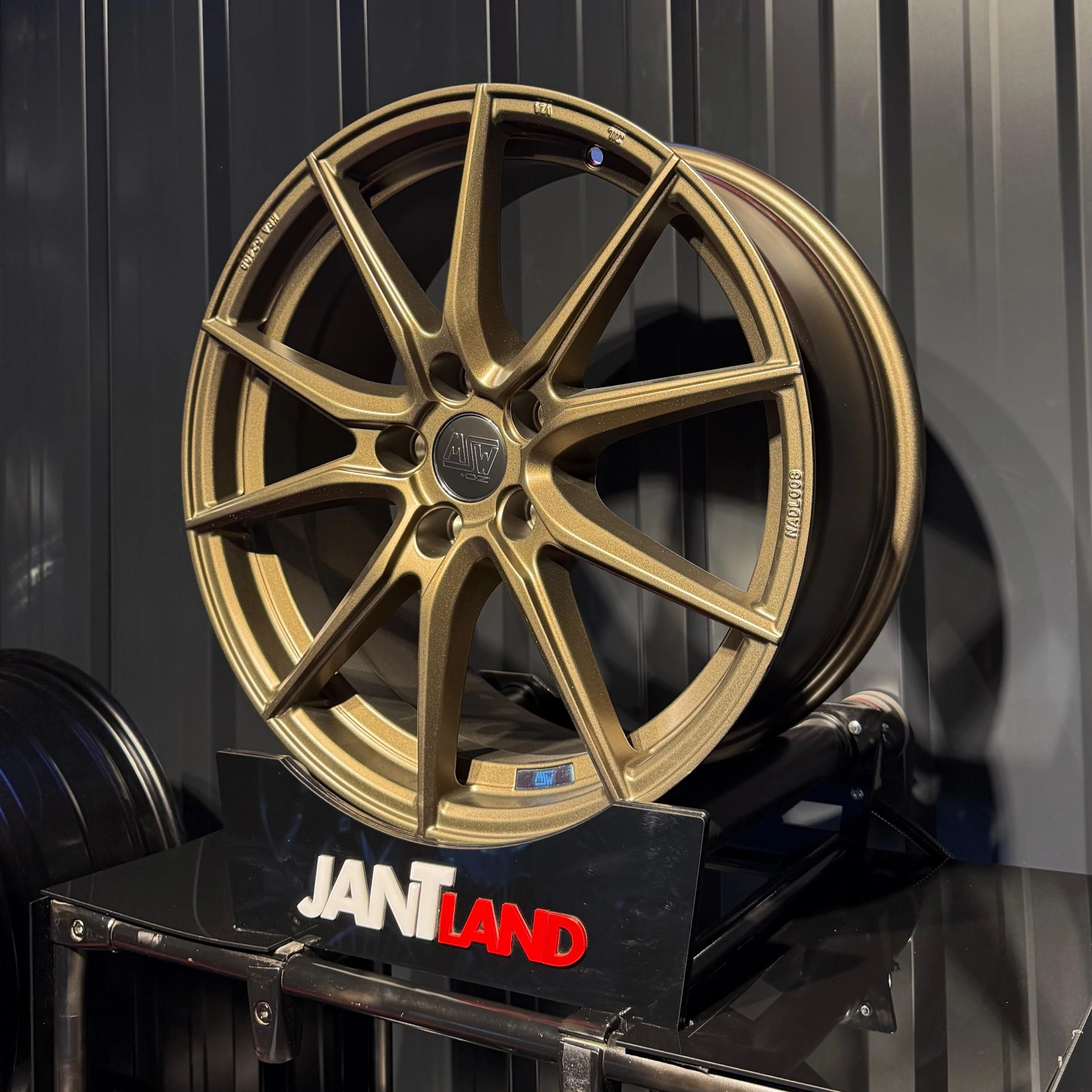 MSW-P1-3 8X18 5X114.3 MSW-P1 ET45 RALLY BRONZE (4adet)