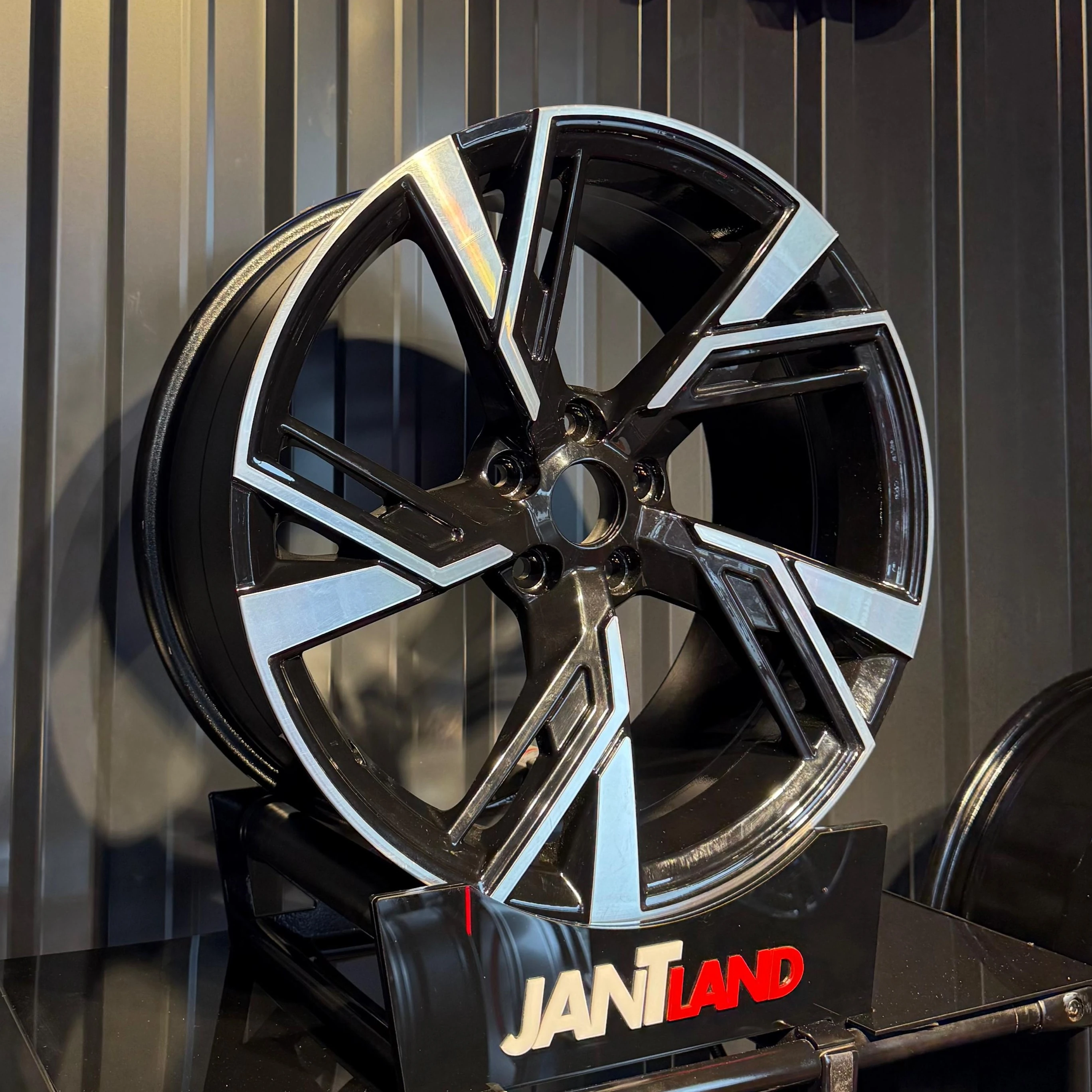 RC281 9,0x19" 5x112 ET35 66,45 Black Diamond Jant(4 adet)