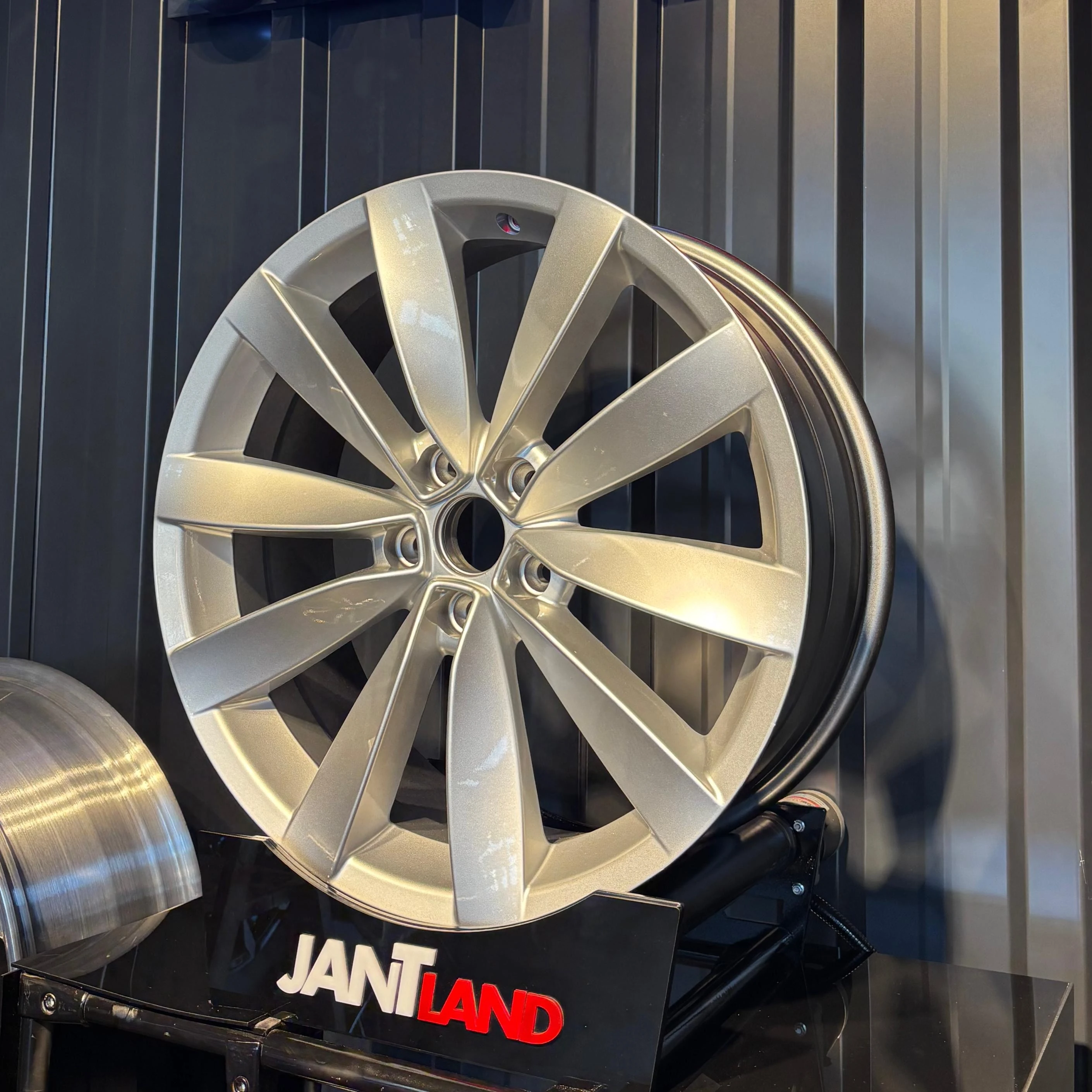 R1A-433/8 17/4*100 17*7.5 ET41 67.1 GM