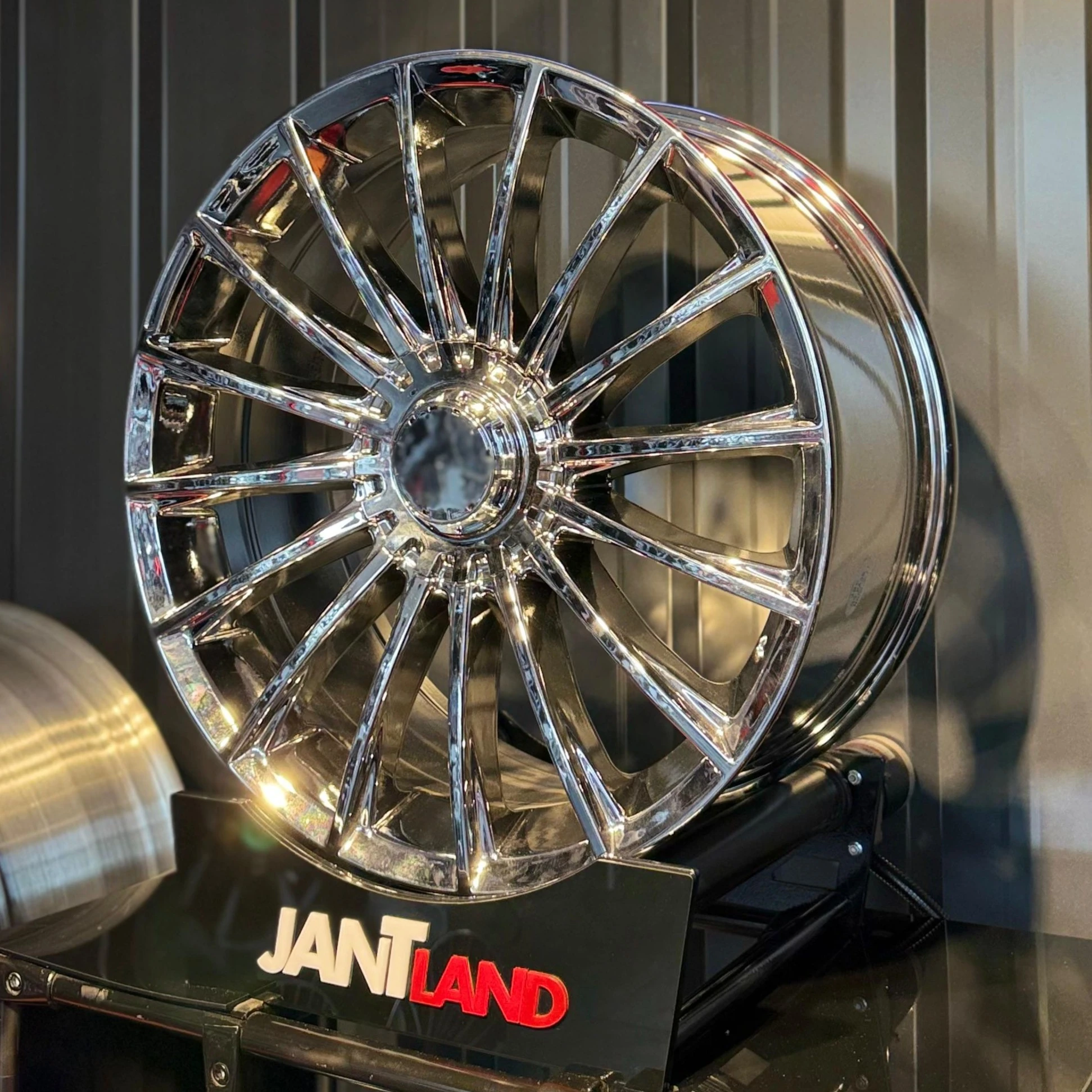 R1W-1499 8,5x20" 9,5x20" 5x112 ET35 Chrome Jant(4 adet)