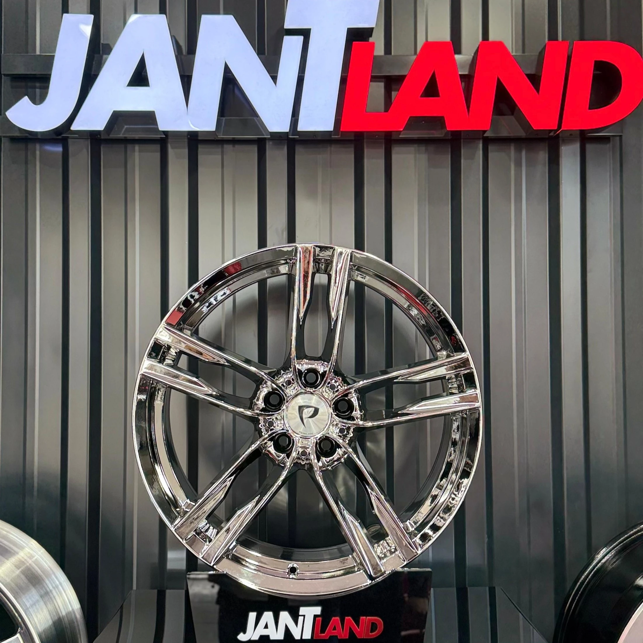 BK-1119 9,5X20 BK-1119 5X120 ET30 72,56 VACOOM CHROME XL