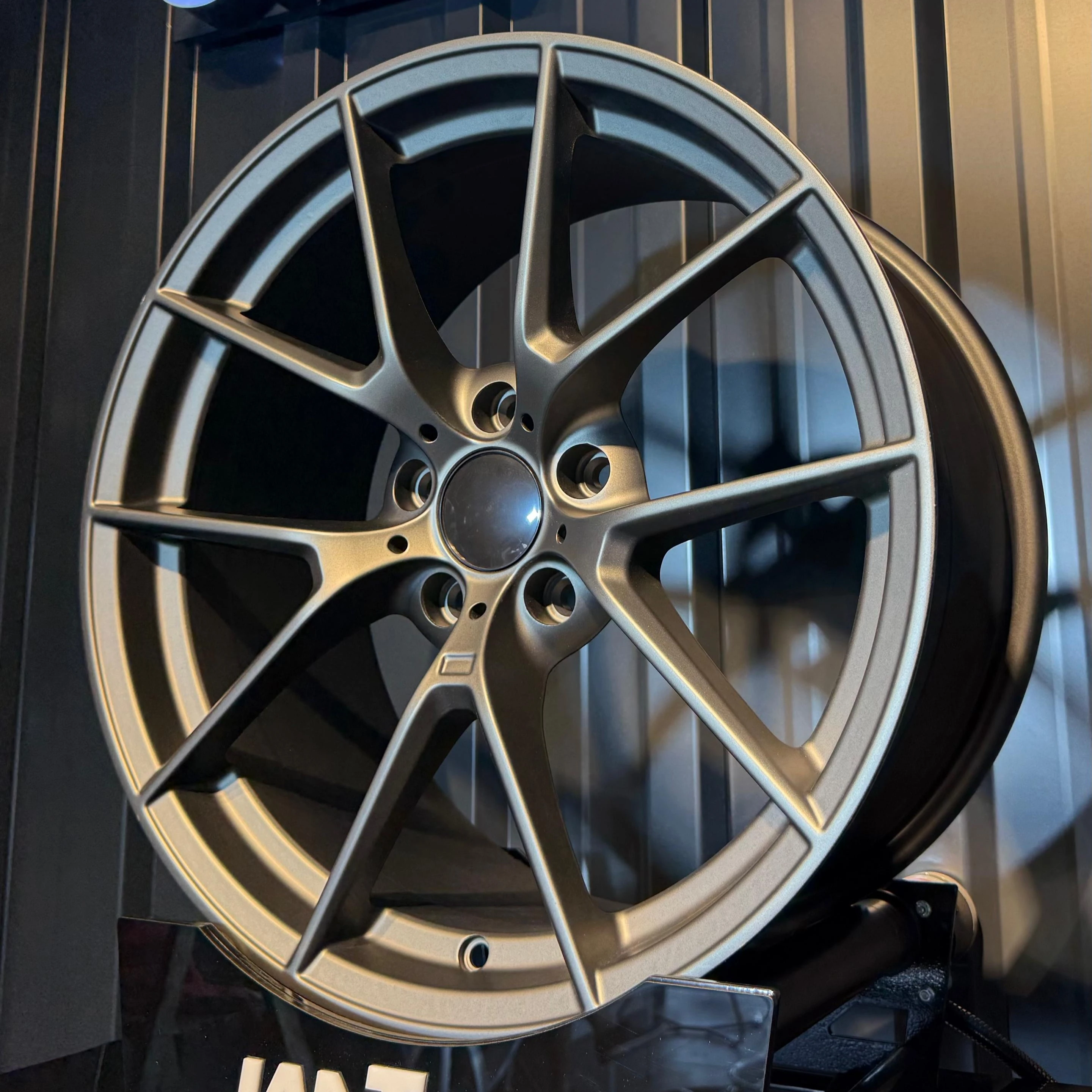 R1A-513/9  19/5*120 19*9,5 ET40 72,6 MGM (4 adet)