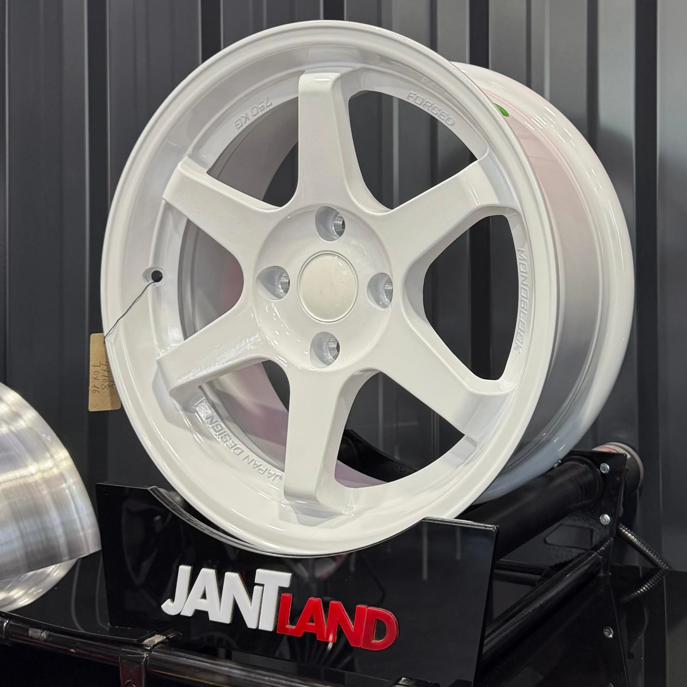 DY1376 DY1376 7,0X16 4X100 ET25 65,1 W (4adet)