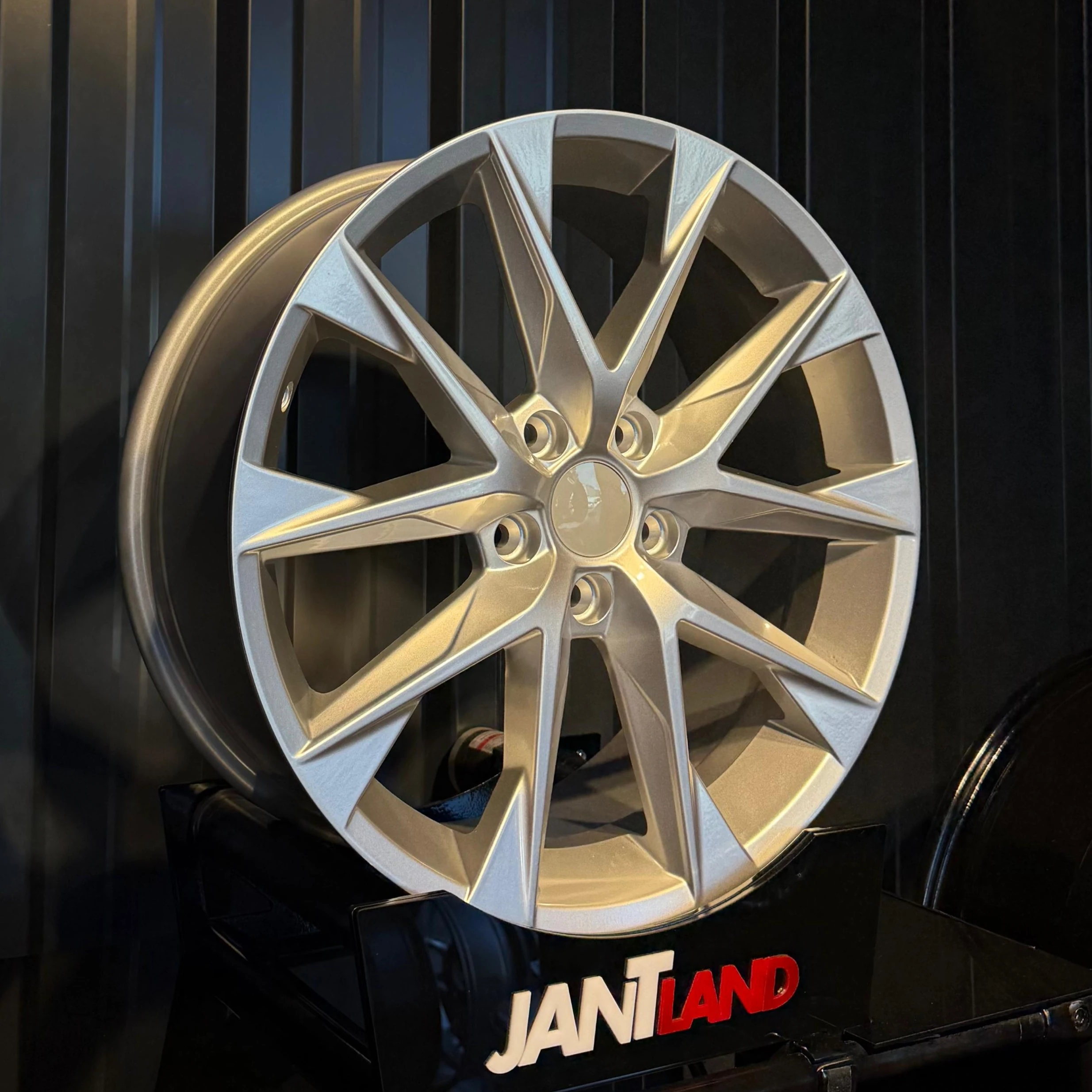 DY1448 8,0x18" 5x112 ET40 57,1 Silver Jant(4 adet)