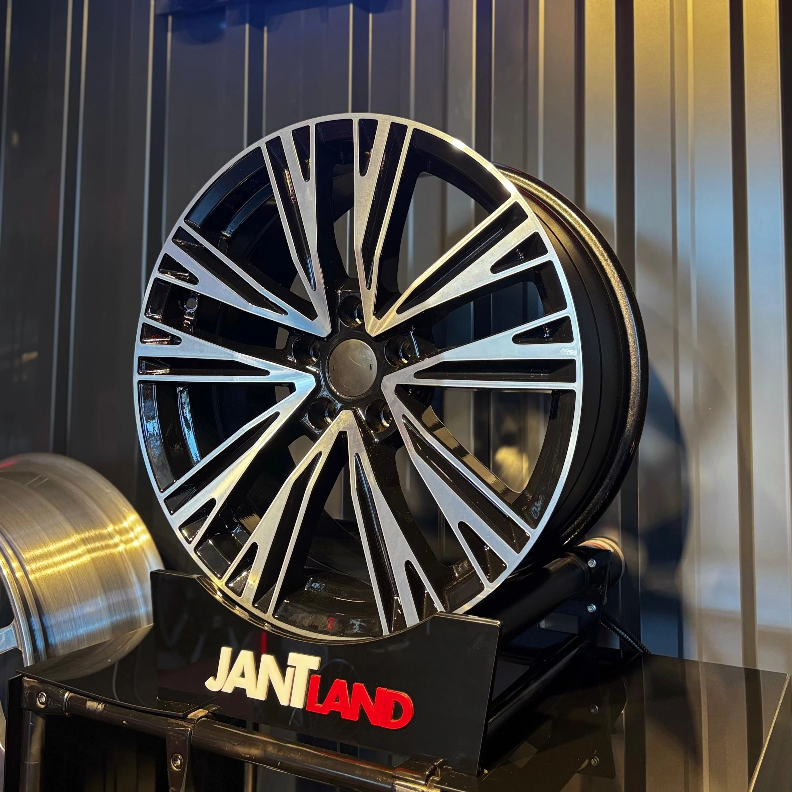 RC1160 8,0X18 5X112 ET35 66,45 BF