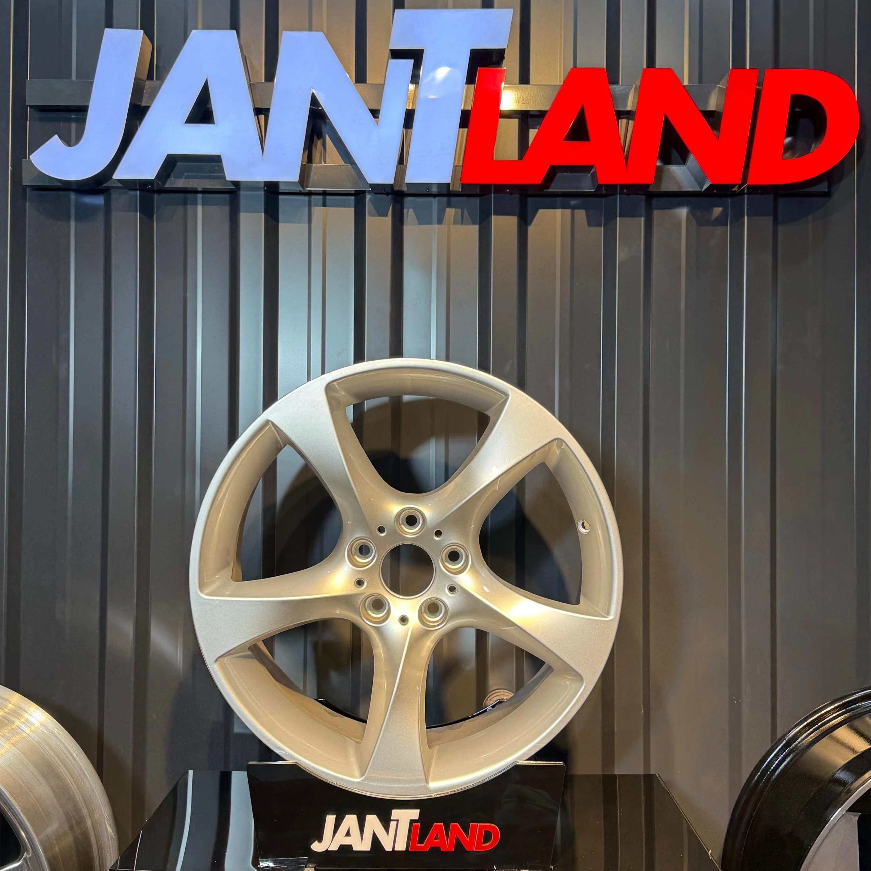 DY509 8,0x19" 9,0x19" 5x120 ET34 ET37 Silver Jant(4 adet)