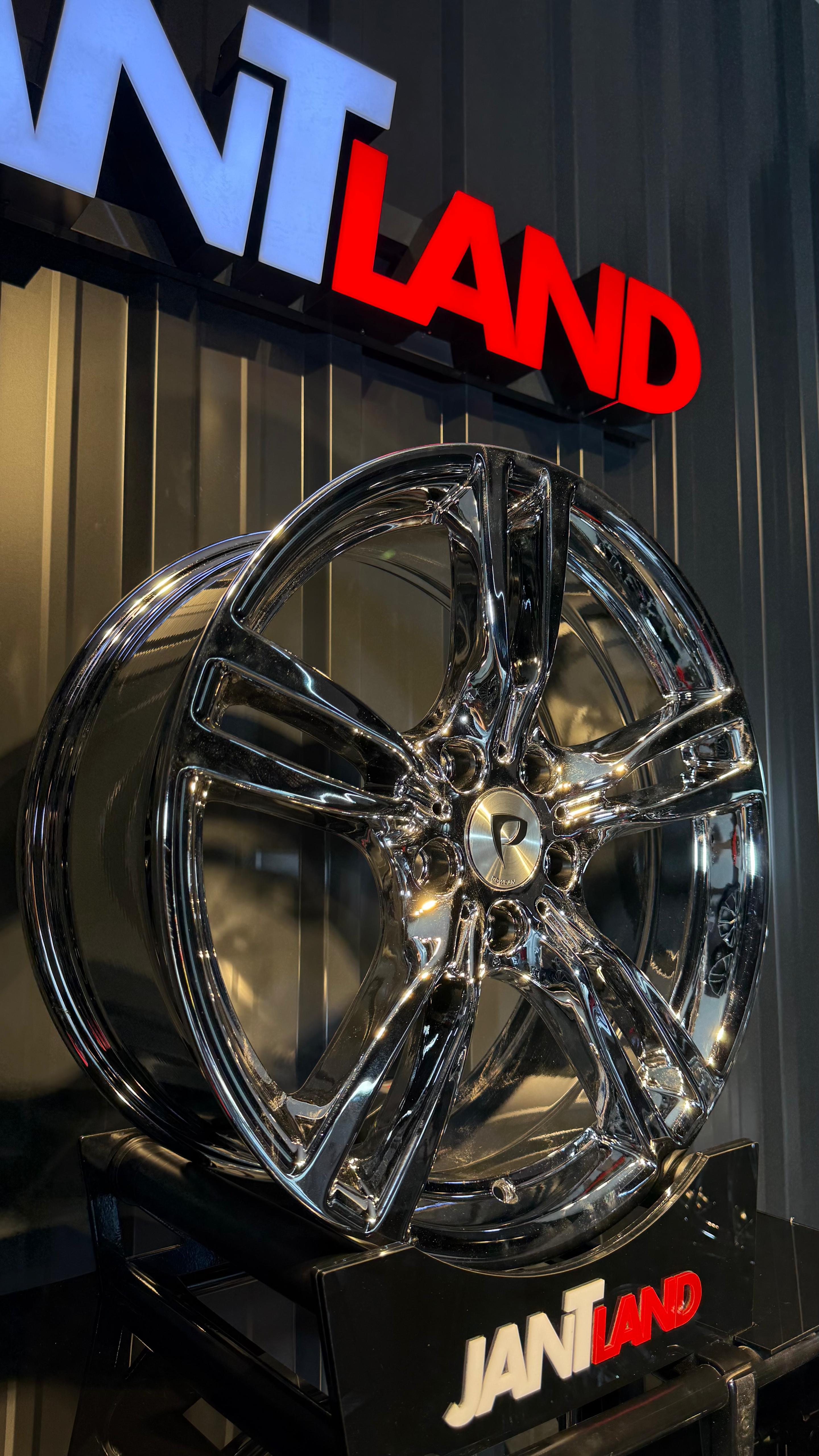 BK51-83 8 X 19 BK-5183 5X120 ET35 72.56 VACOOM CHROME XL