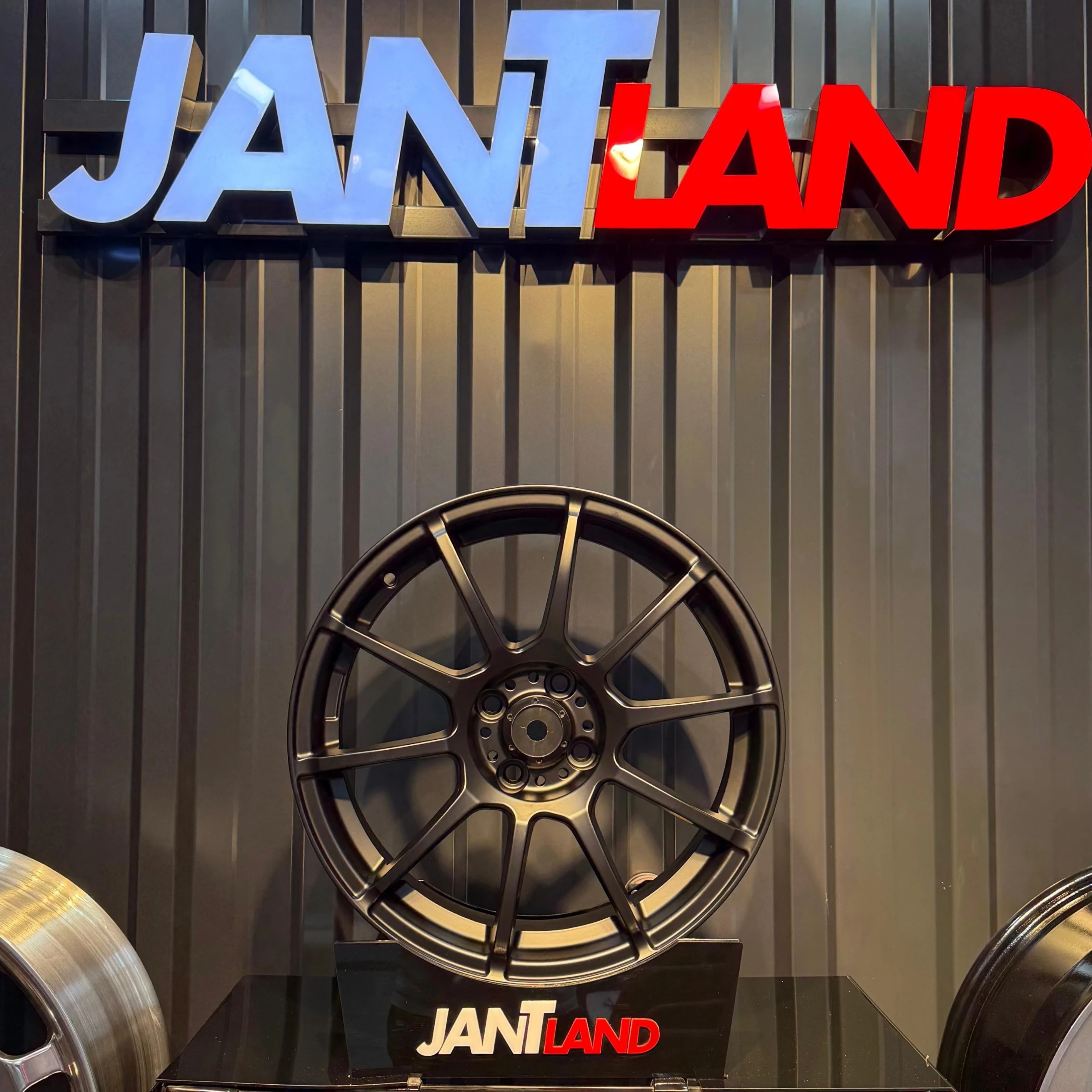 RC1176 7,0x16" 4x100 ET35 67,1 Matt Black Jant(4 adet)