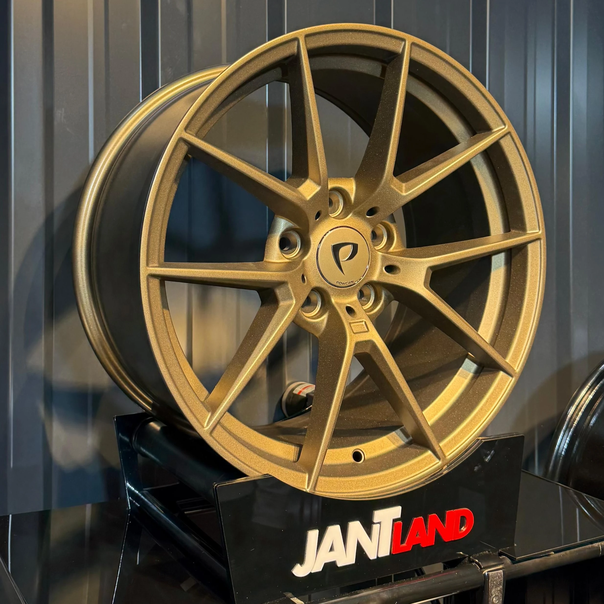 BAK-5282 8.5 X 18 BK-5282 5X120 ET35 72.56 FROZEN GOLD XL