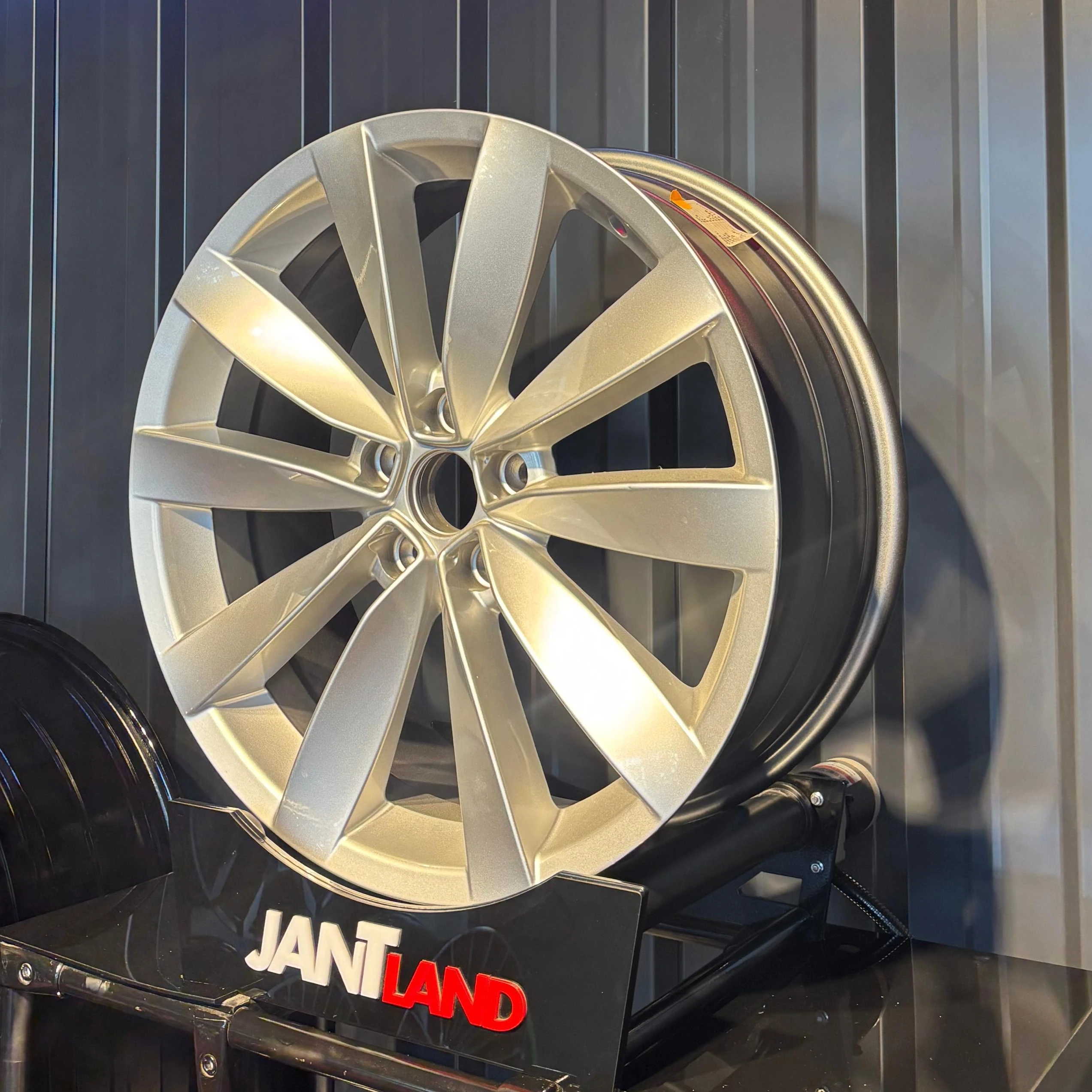 R1A-432/7 8,018" 5x100 ET41 57,1 Silver Jant(4 adet)