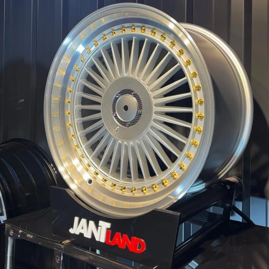 R1W-183006-2 18/5*112-120 18*9 ET25 72.6 SILVER LIP POLISH GOLD RIVET (4ADET)