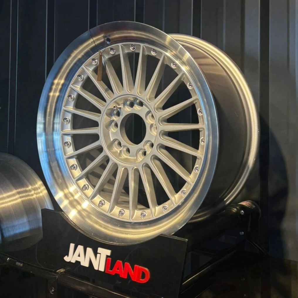 BCH7307 8,0x17" 9,0x17" 5x120 72,56 Silver Lip + Black Riverts Jant(4 adet)