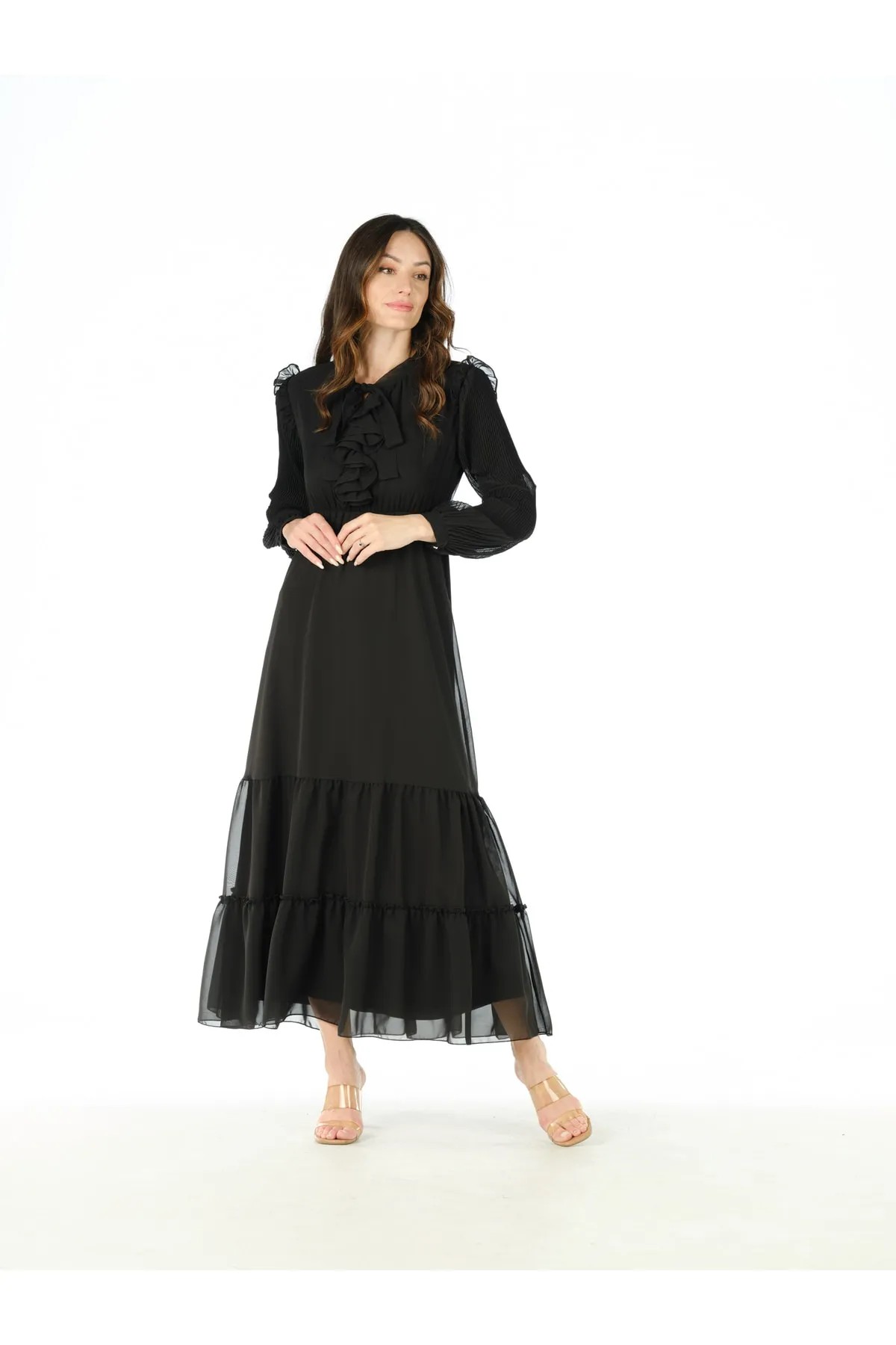 BLACK DRESS WITH PLEATED SKIRT