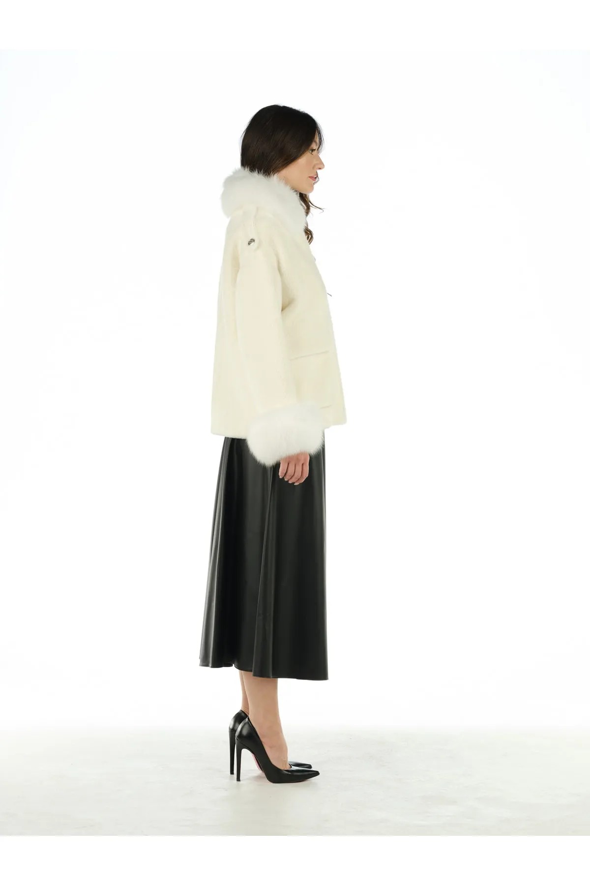 OFF WHITE FUR COLLAR COAT