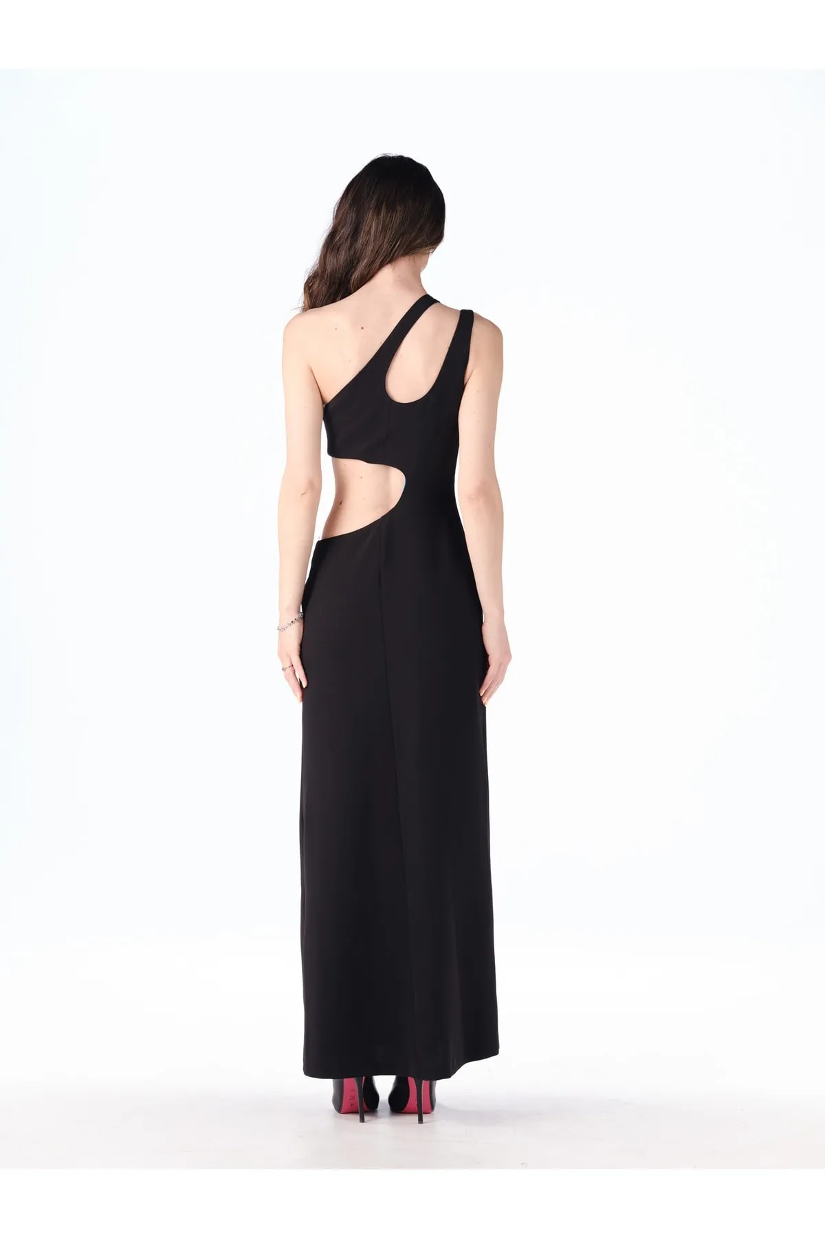 BLACK SLIPPED WINDOW DETAIL LONG DRESS