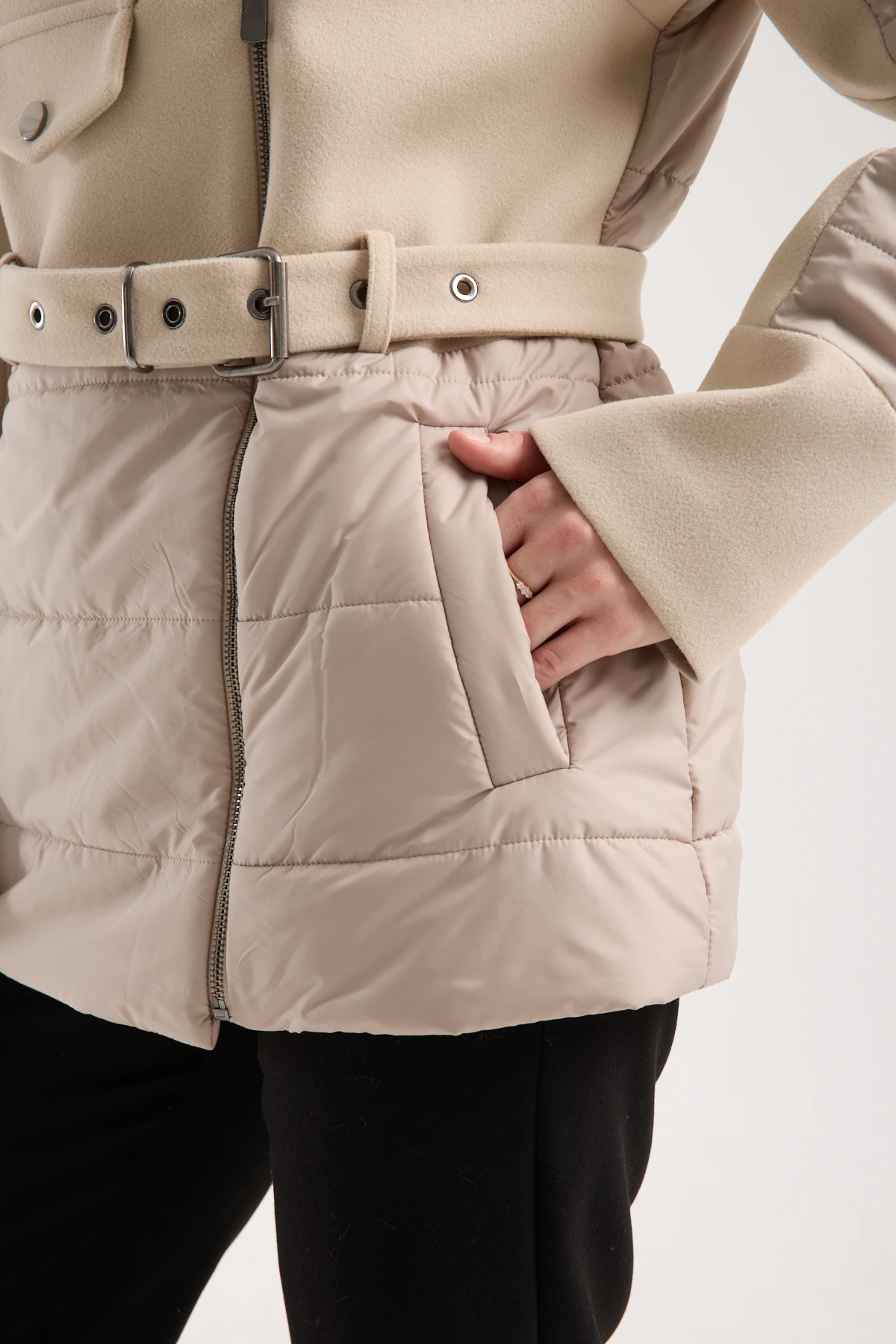 BEJ RENK KISA KÜRKLÜ KAŞE PUFFER MONT 